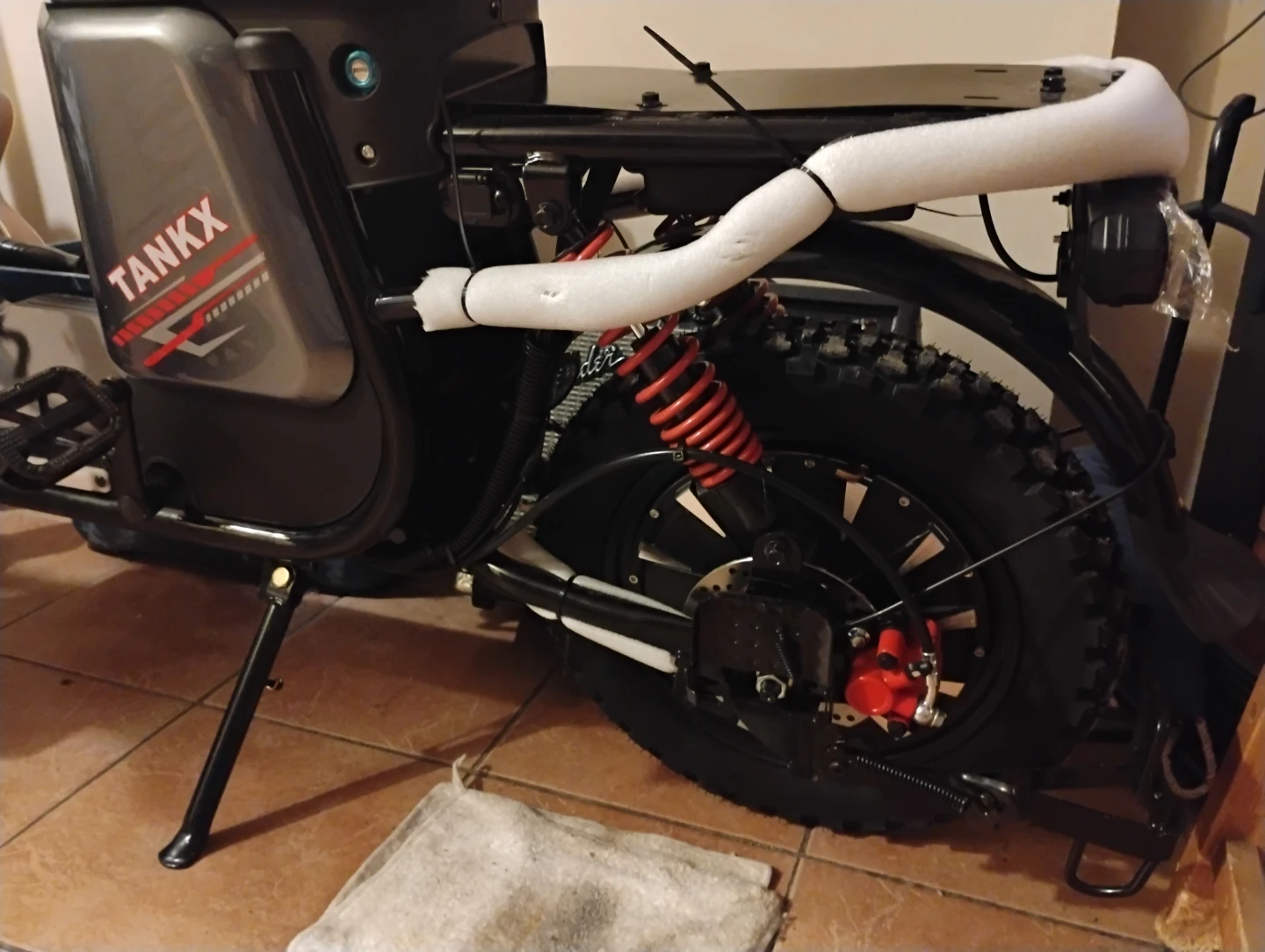 TANKX Electric Scooter - photo 3
