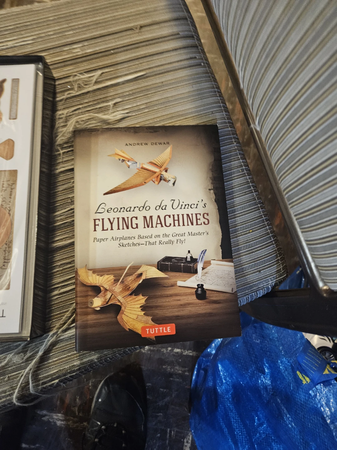Leonardo da Vinci's Flying Machines Paper Airplanes Kit - photo 4