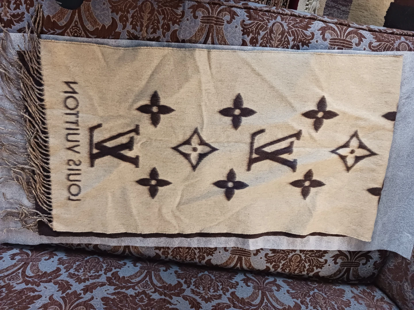 Louis Vuitton Monogram Scarf - photo 2