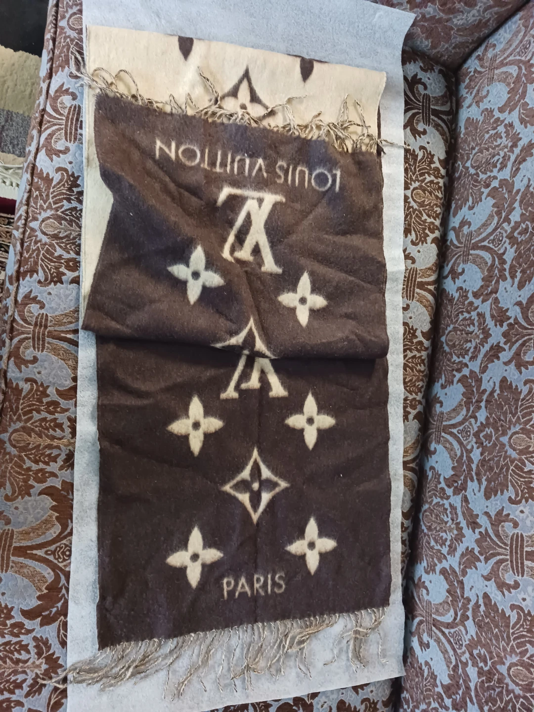 Louis Vuitton Monogram Scarf - photo 5