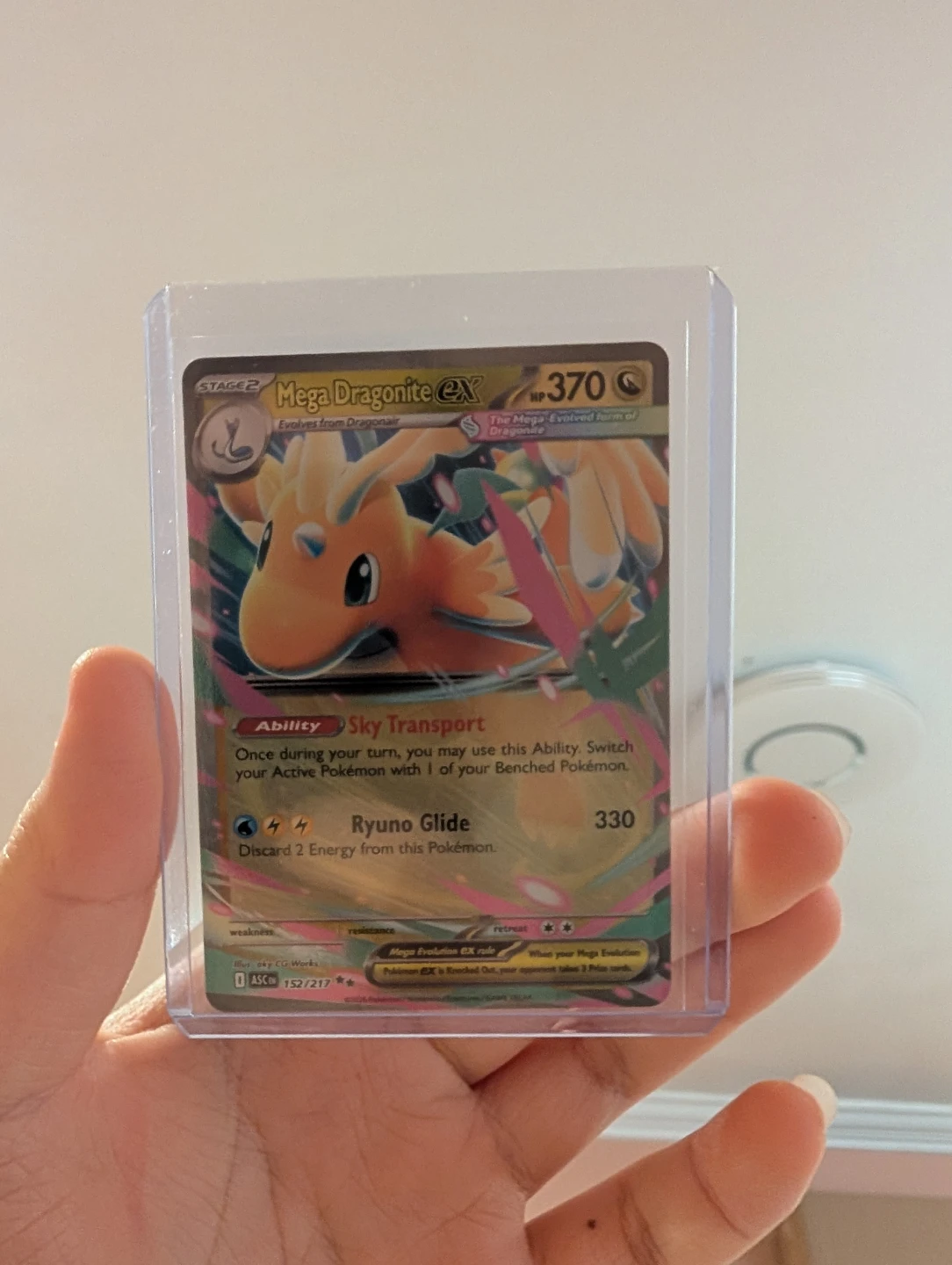 Mega Dragonite EX Pokémon Card 152/217