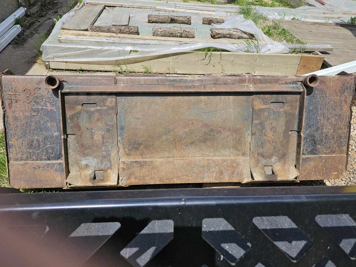 Heavy Duty Skid Steer Bucket with Teeth - photo 2