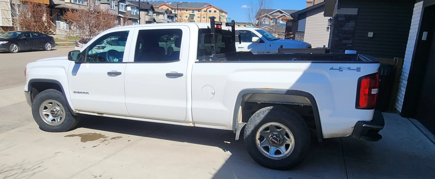 2014 GMC Sierra 4x4 Crew Cab Truck - photo 3
