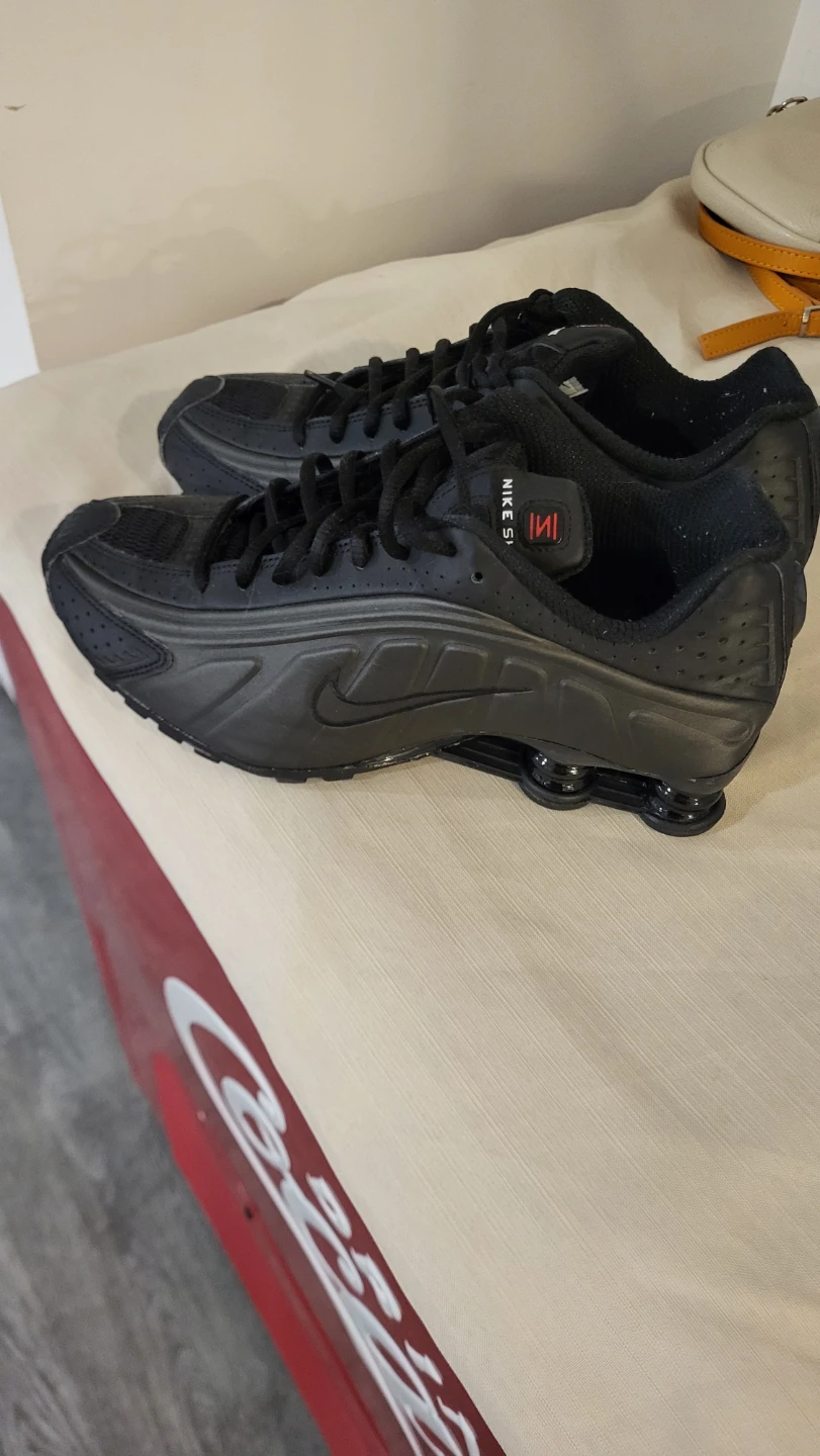 Nike shox men's 7.5