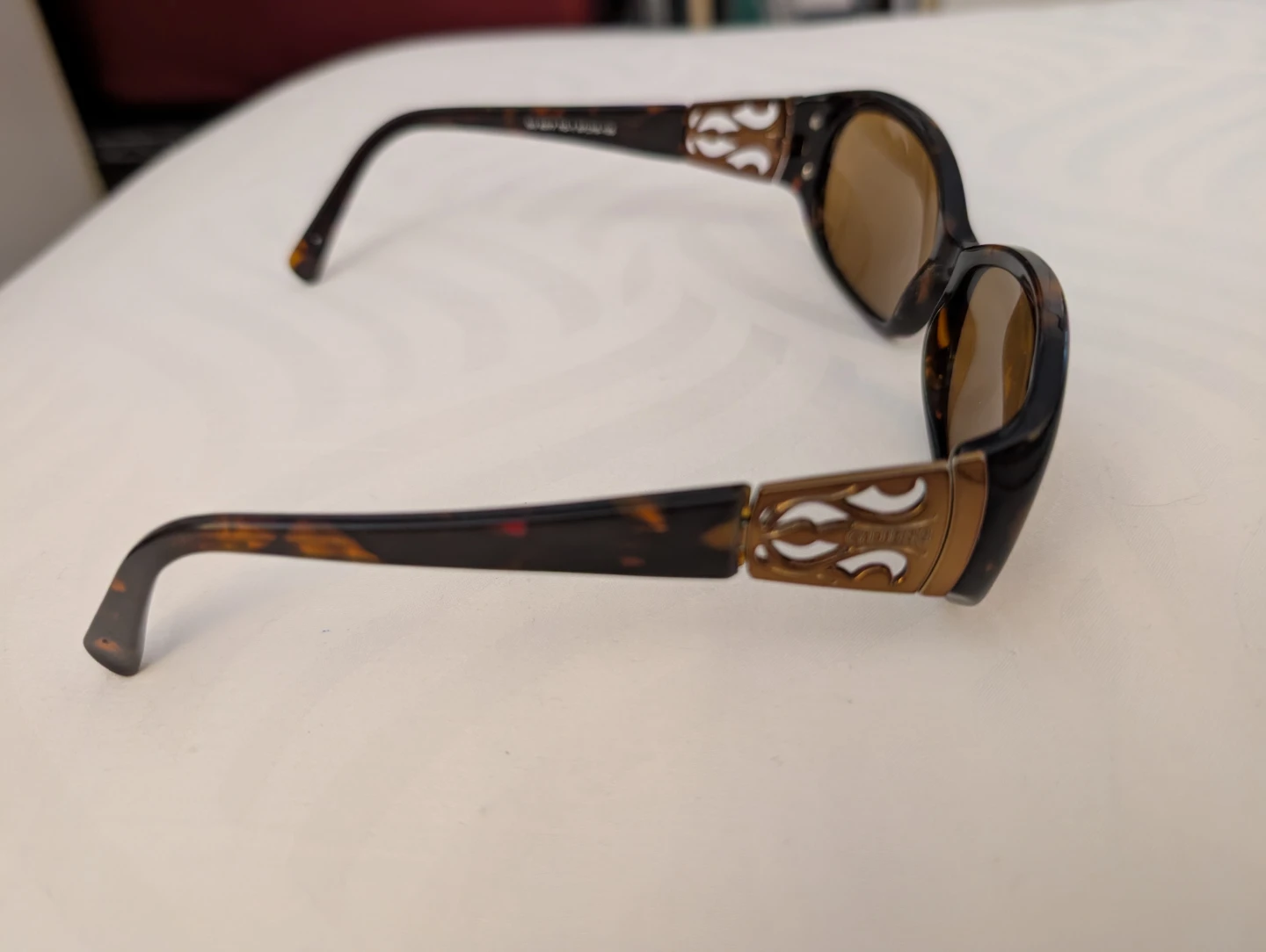 Guess By Marciano Tortoiseshell Sunglasses with Case - photo 2