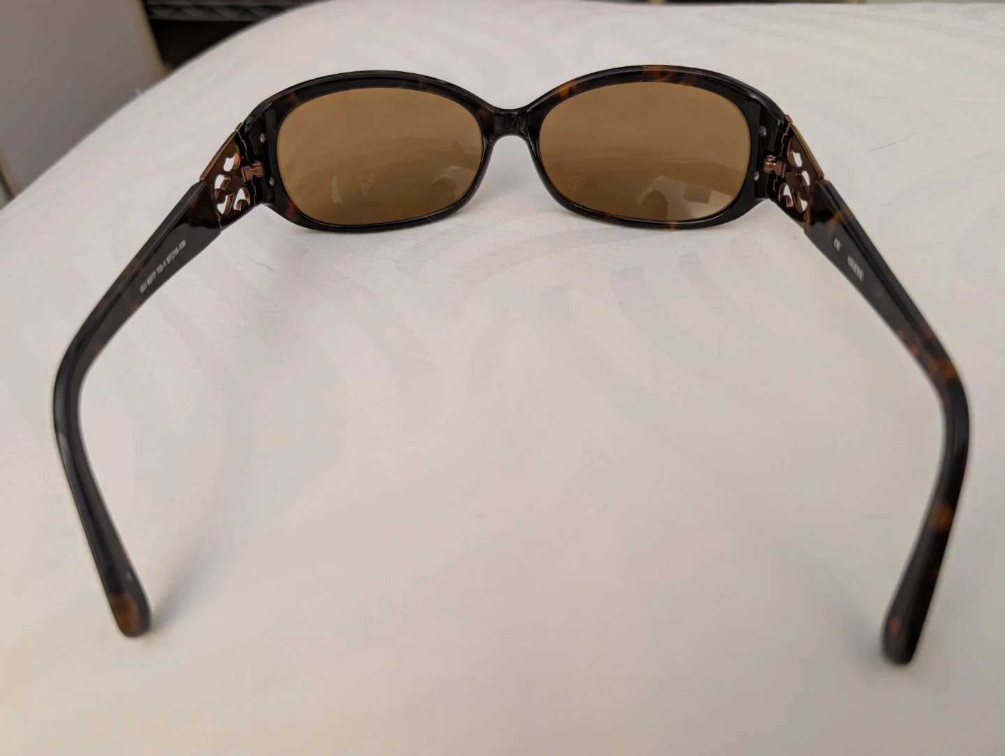 Guess By Marciano Tortoiseshell Sunglasses with Case - photo 4