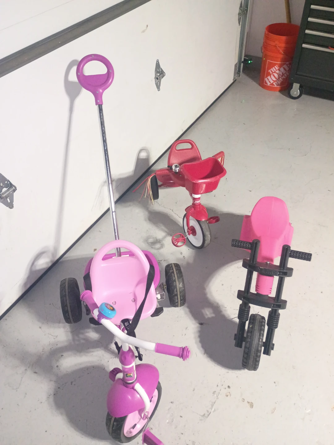3 Kids Tricycles and Ride-On Toys - photo 4
