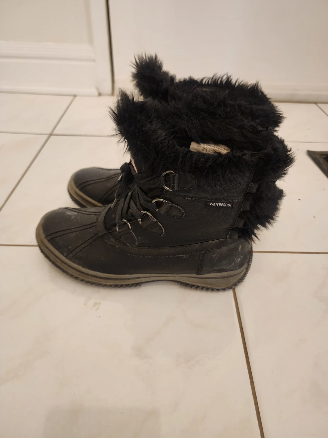 LANEIGE Women's Black Waterproof Winter Boots - photo 2