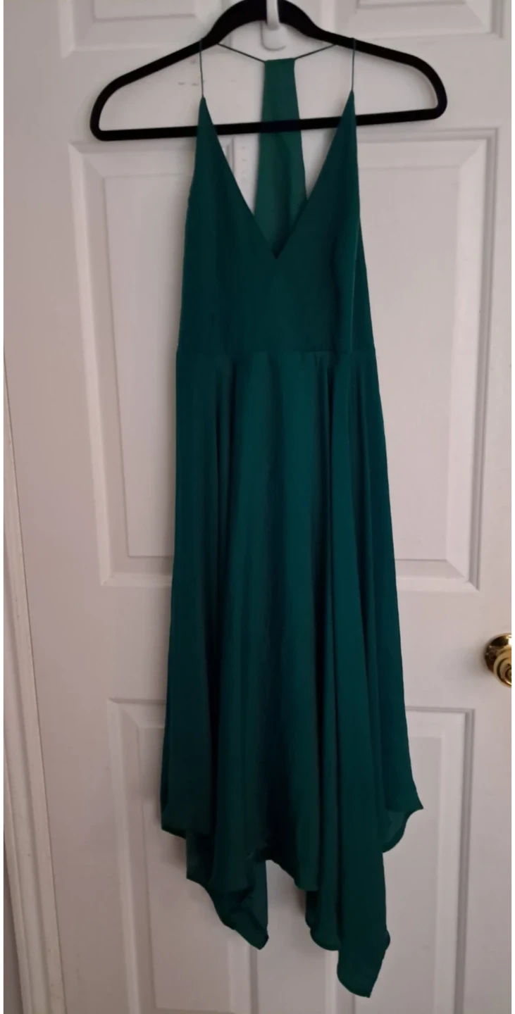 Emerald Green V-line Halter Neck Dress