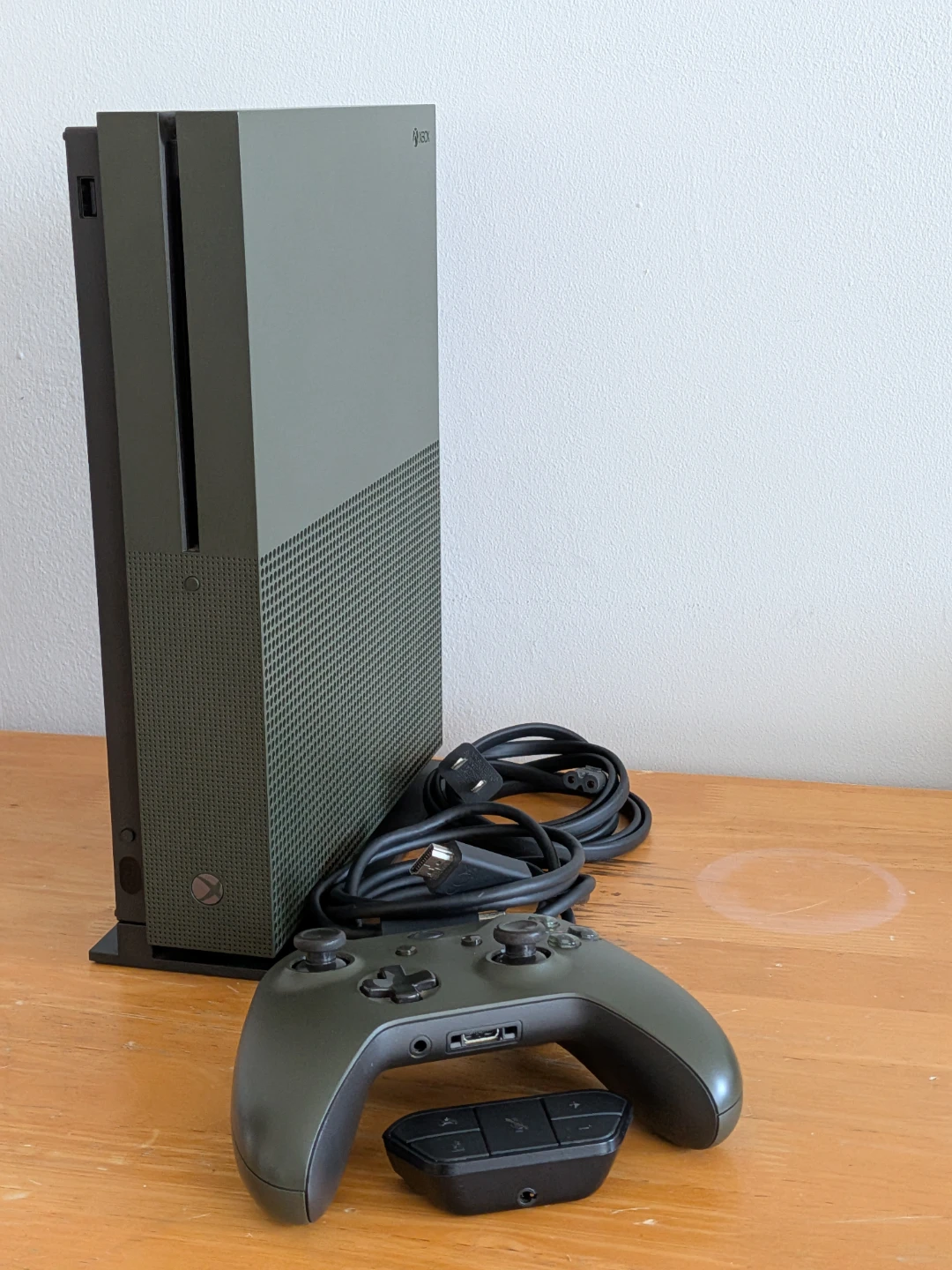 Limited Xbox 1 S 1TB Battlefield 1 Edition - Asking $160