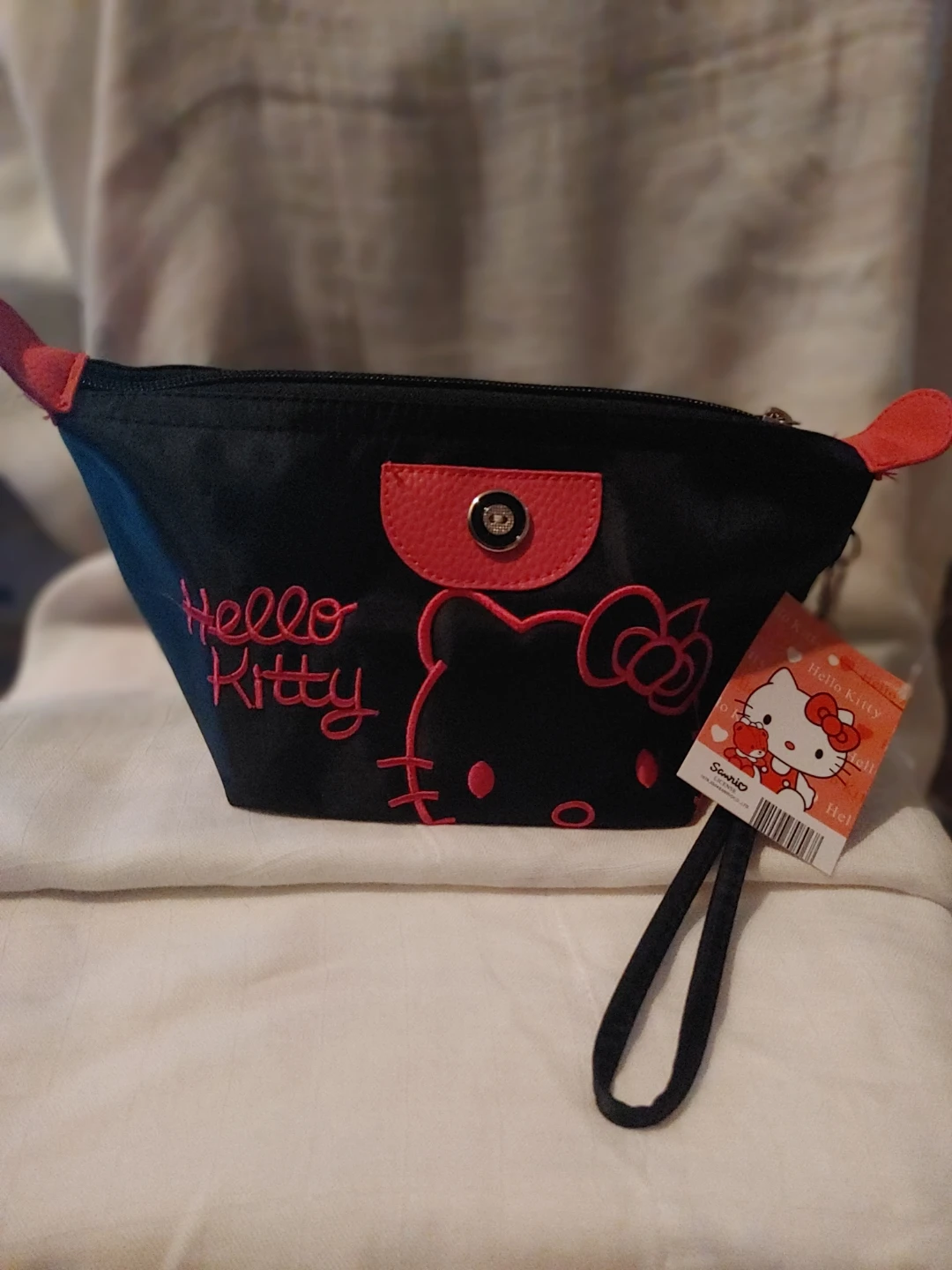 Hello Kitty Cosmetic Bag - Brand New - photo 5
