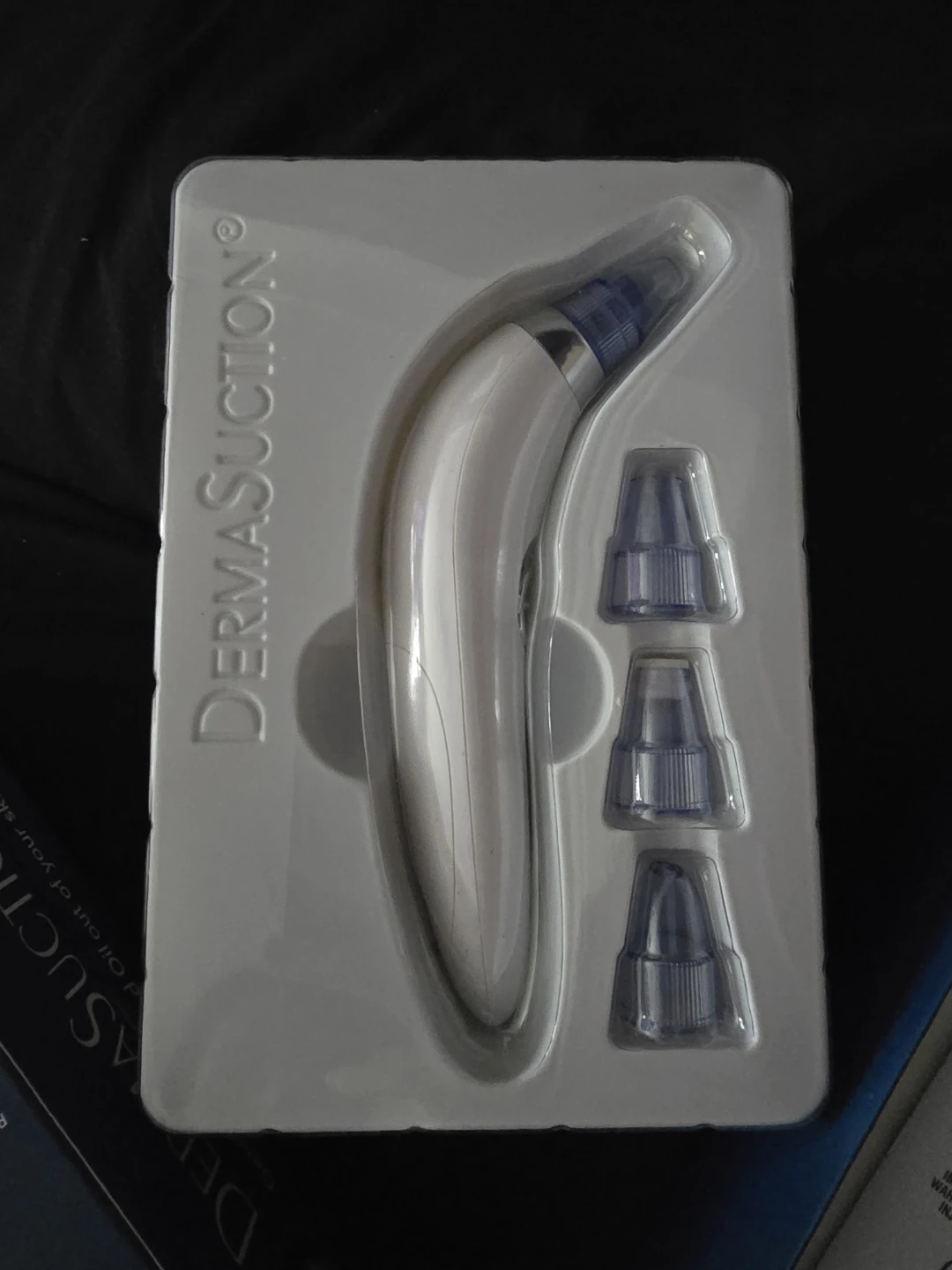 DermaSuction Pore Cleaning Device with Vacuum Action - photo 2