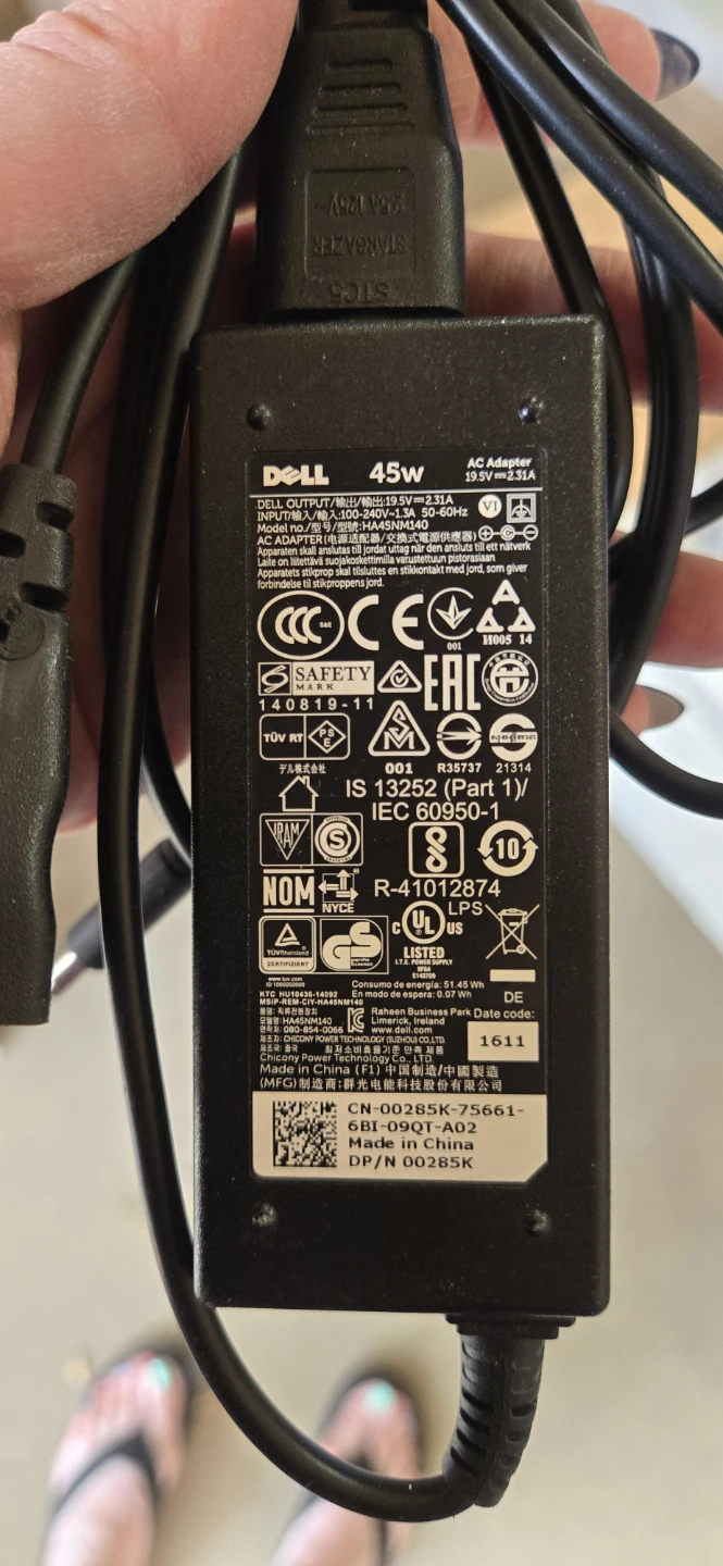 Dell 45W AC Adapter working