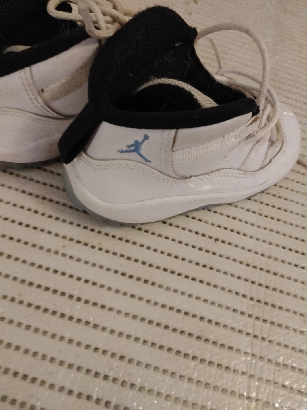 Nike Air Jordan 11 Crib Shoes- size 8C - photo 3