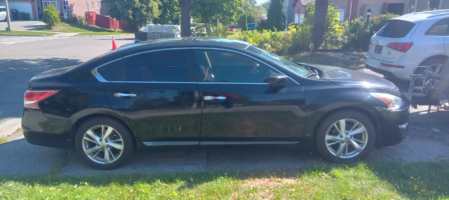 Black Nissan Altima Sedan (Trade For Tesla Please Contact) - photo 2