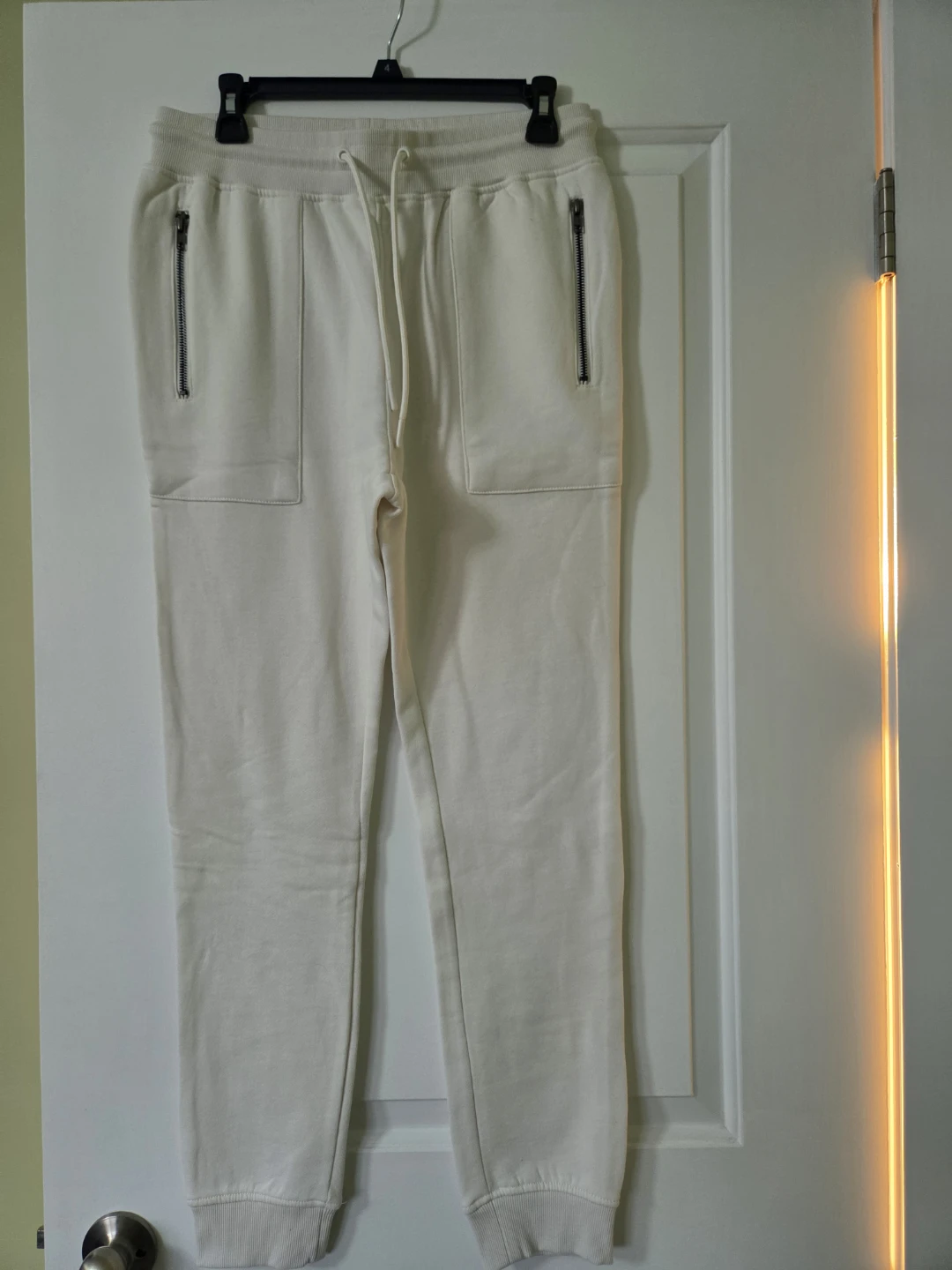 DENSO Cream Joggers Size M