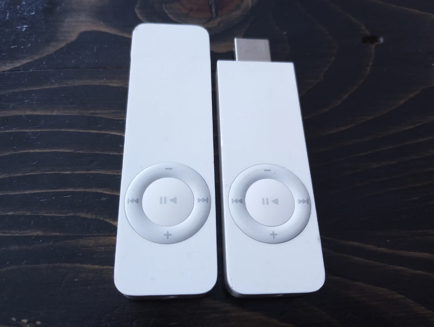 Apple iPod Shuffle 1st Generation 512MB, for parts