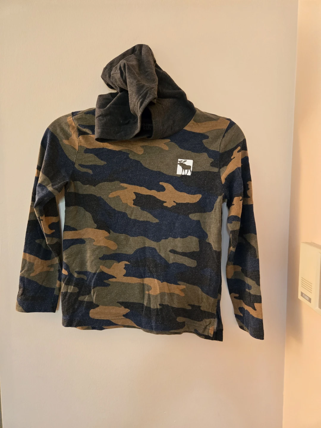 Kids'  Hoodie Size 8-10 - photo 4