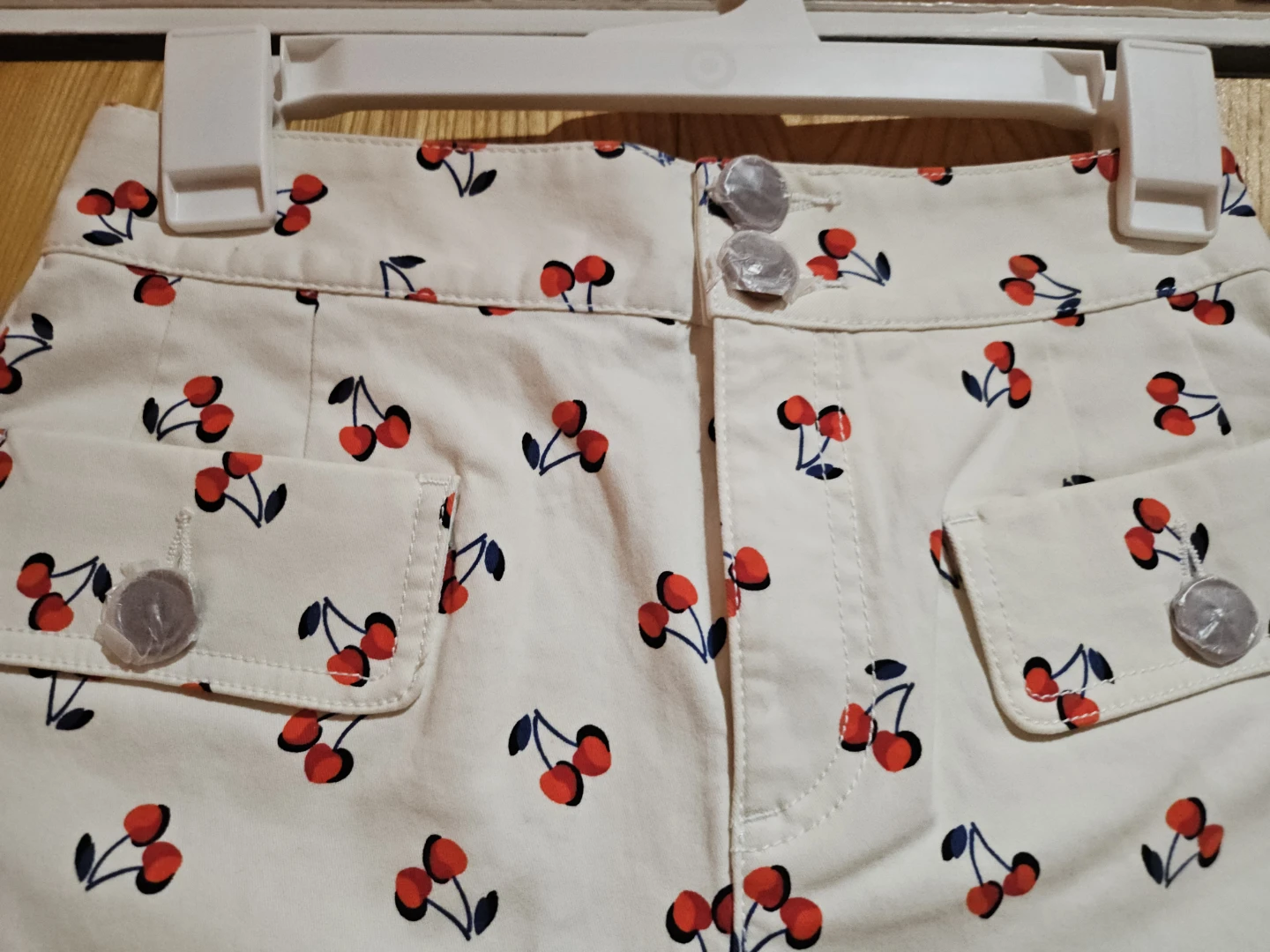 Kate Spade New York Cherry Print Shorts Size 00 - photo 3
