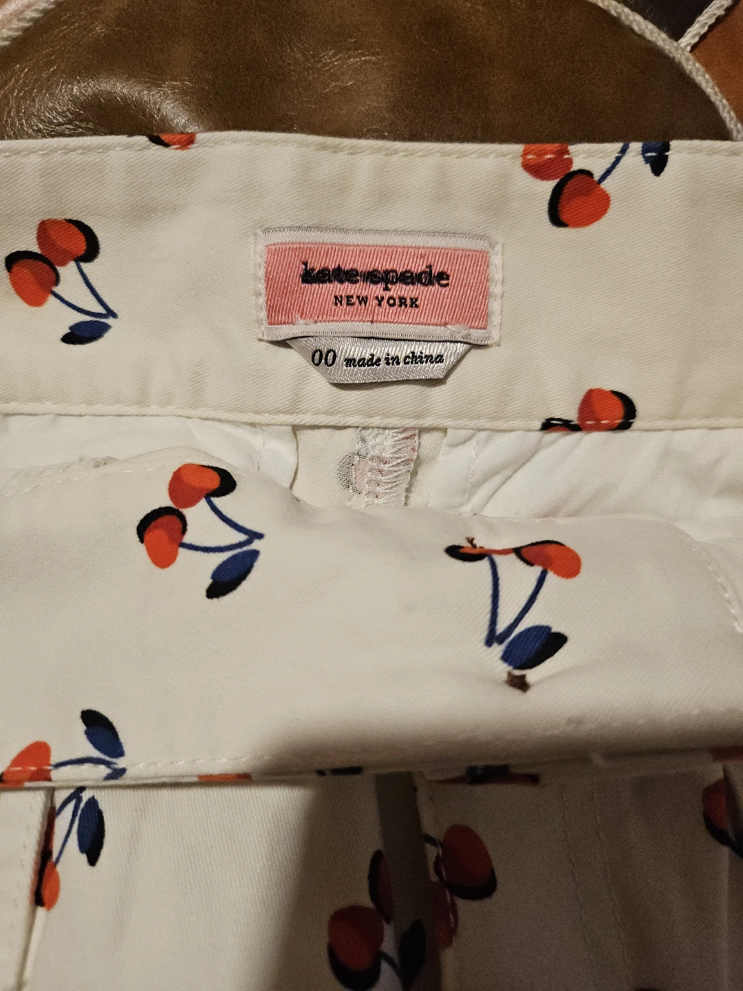 Kate Spade New York Cherry Print Shorts Size 00 - photo 4
