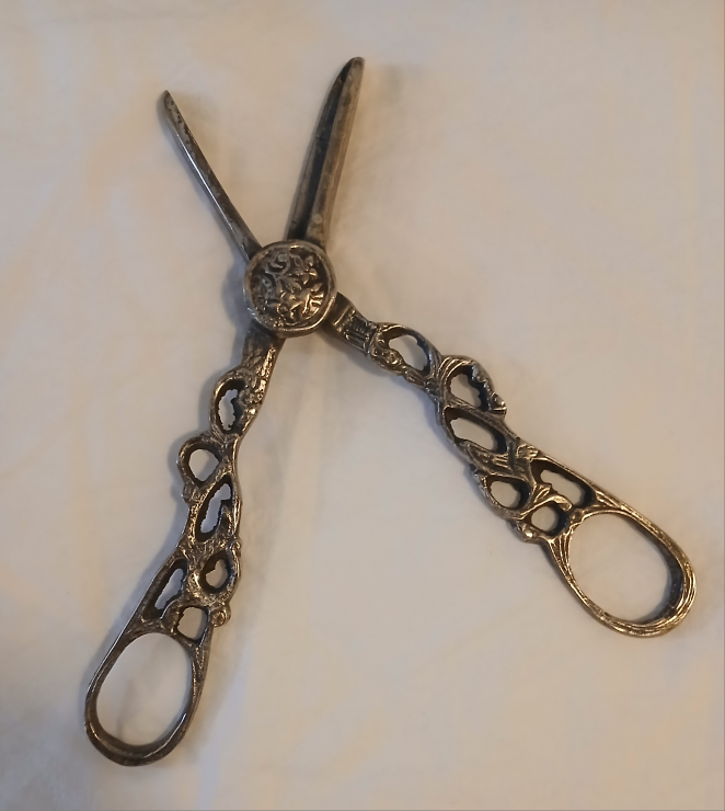Antique Ornate Silver Grape Shears - photo 4