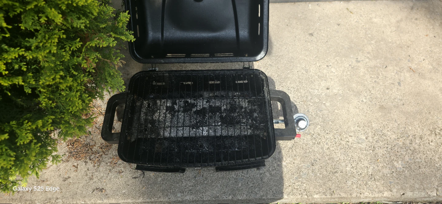 Black Portable Propane Grill - photo 2