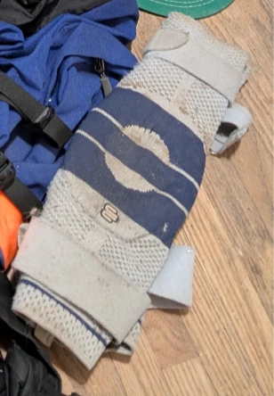 Bauer Knee Brace FREE