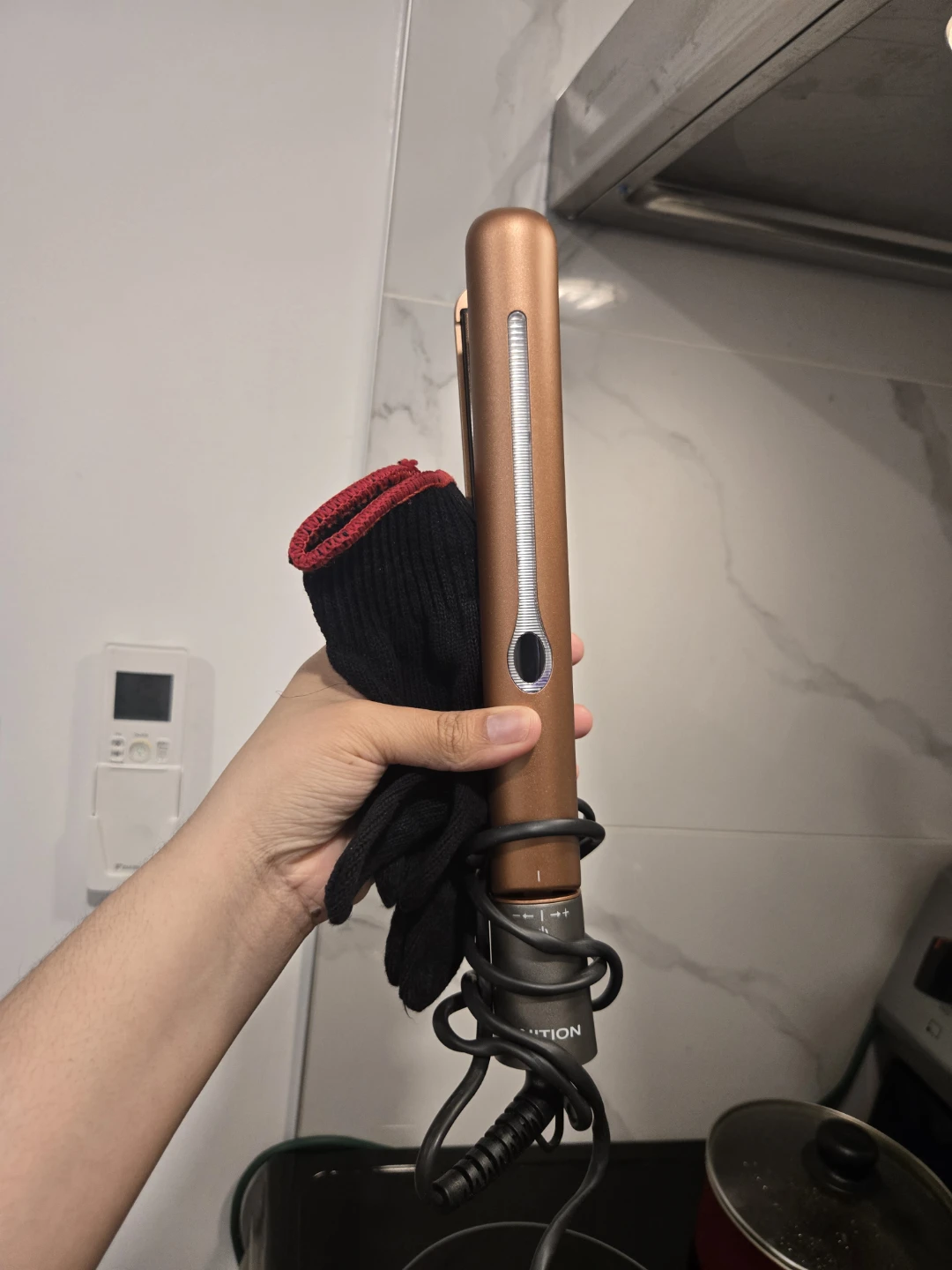 Revlon One-Step Hair Dryer & Hair Straightener - photo 2