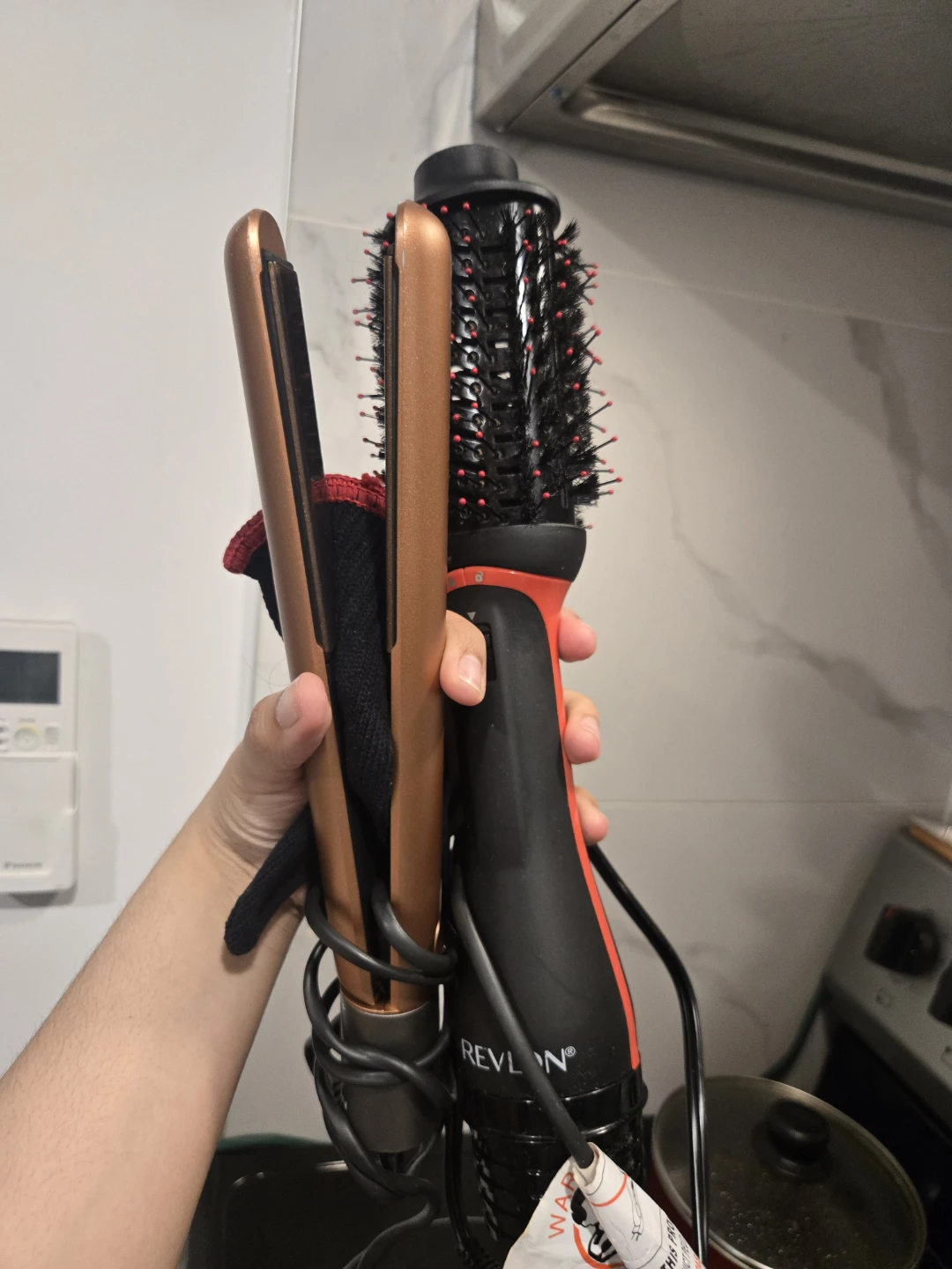 Revlon One-Step Hair Dryer & Hair Straightener - photo 3