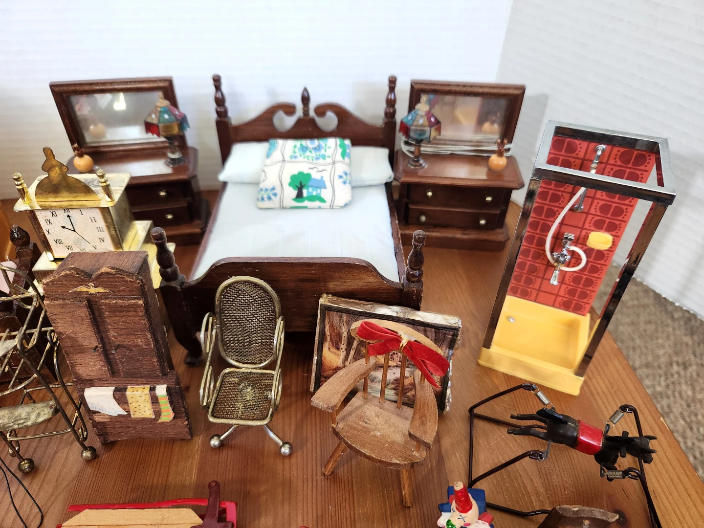VINTAGE ~ 1980s Dollhouse Furniture - photo 3