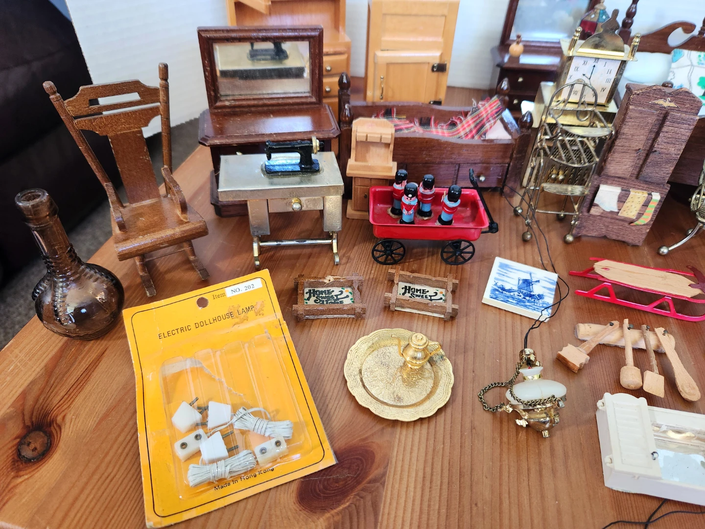 VINTAGE ~ 1980s Dollhouse Furniture - photo 5