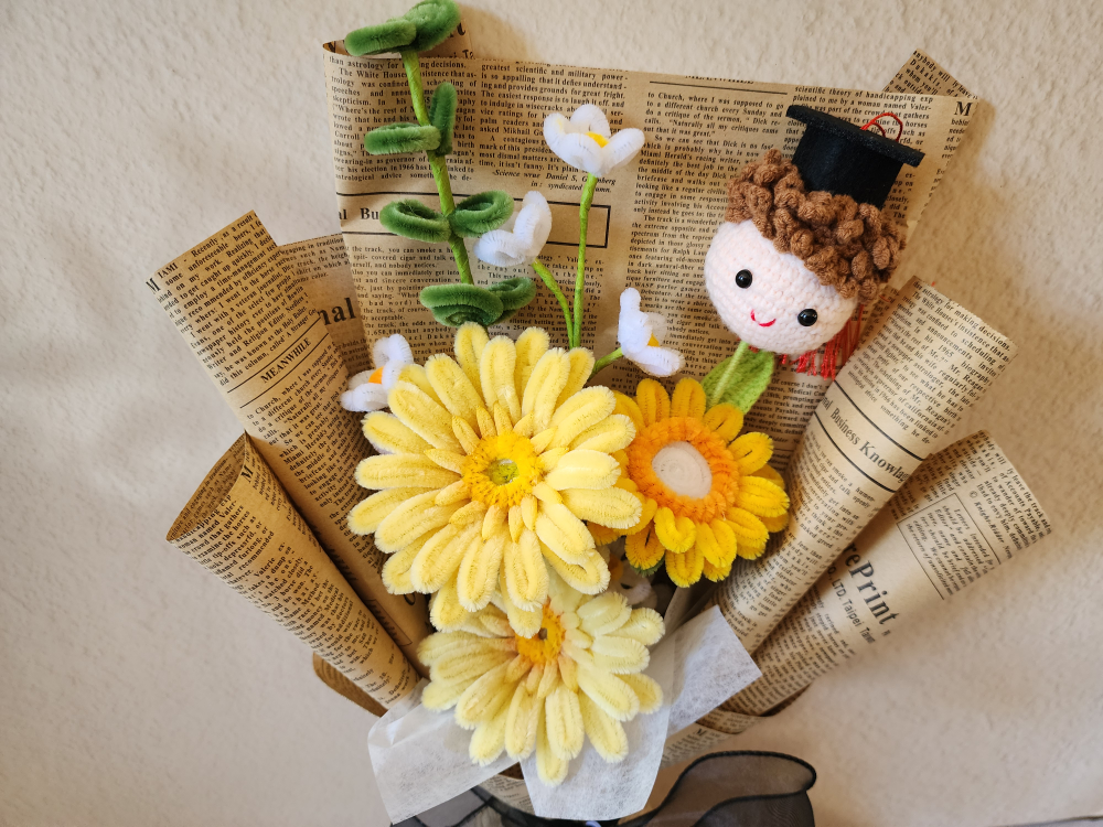 Handmade Graduation Bouquet - photo 3