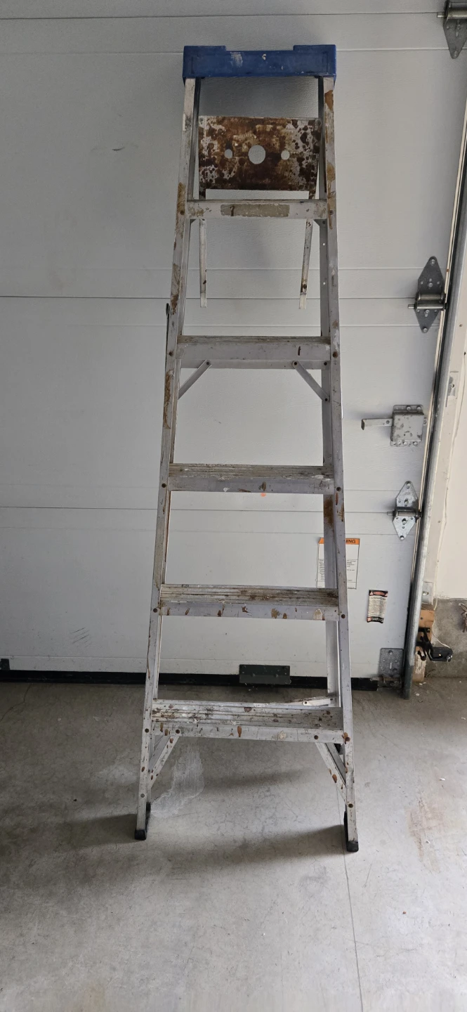 Step Ladder 6 feet