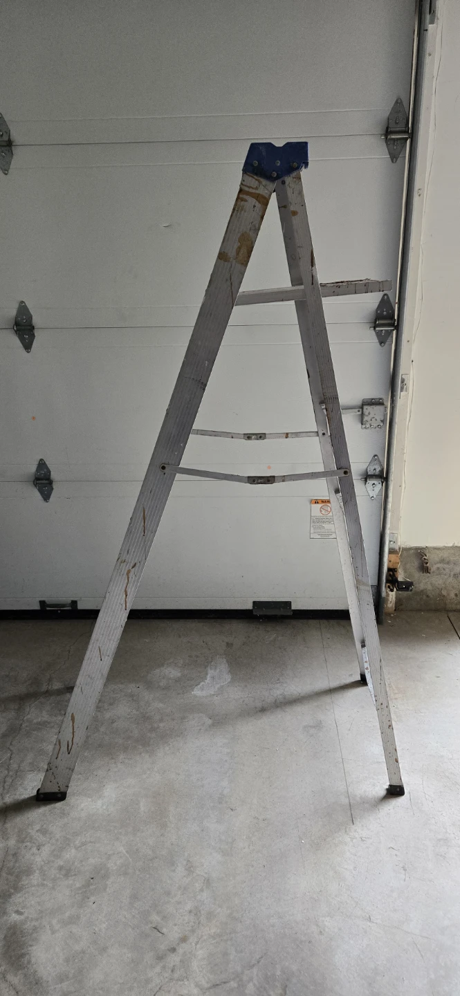 Step Ladder 6 feet - photo 2