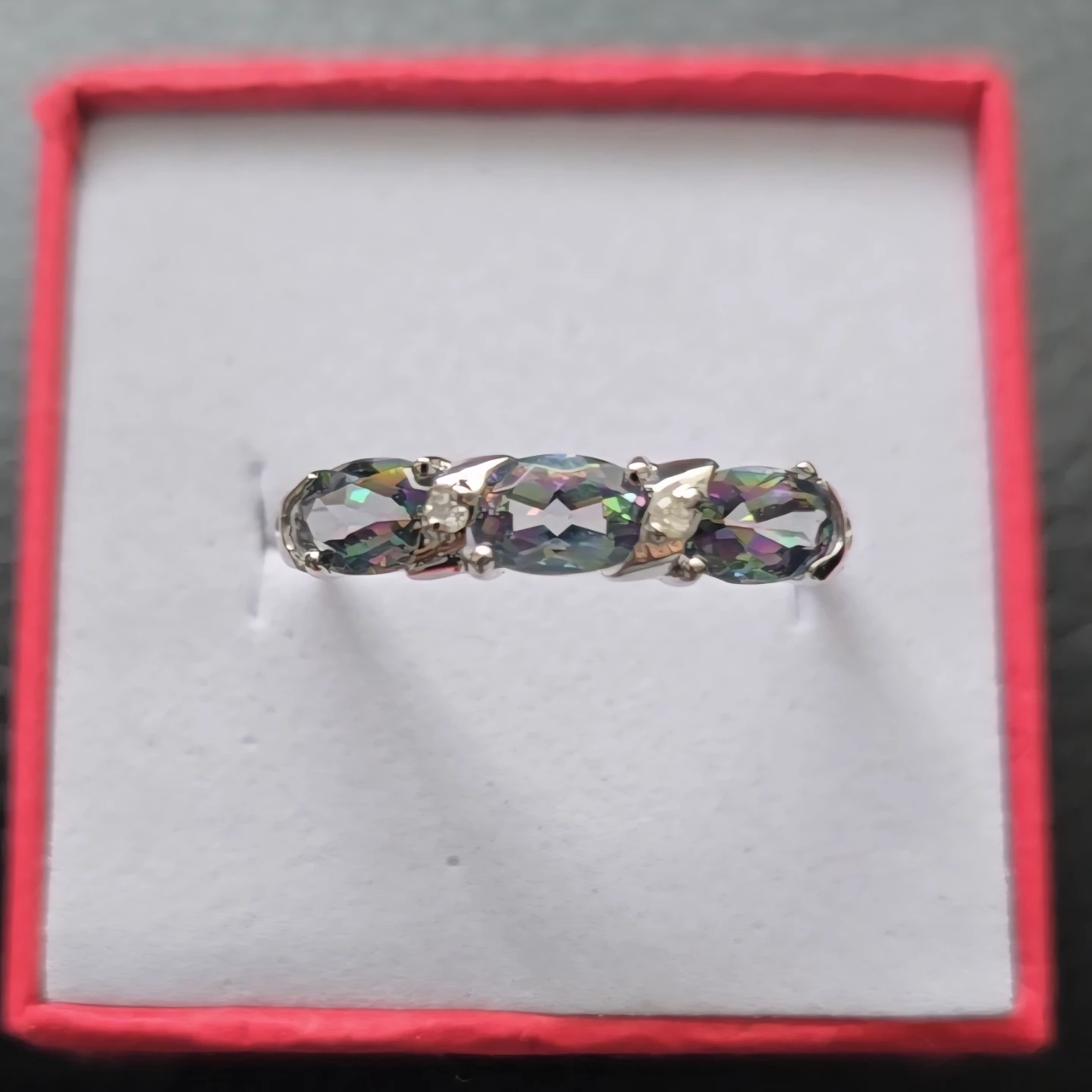 Like brand new sparkle 10K Gold ring for sale - photo 2