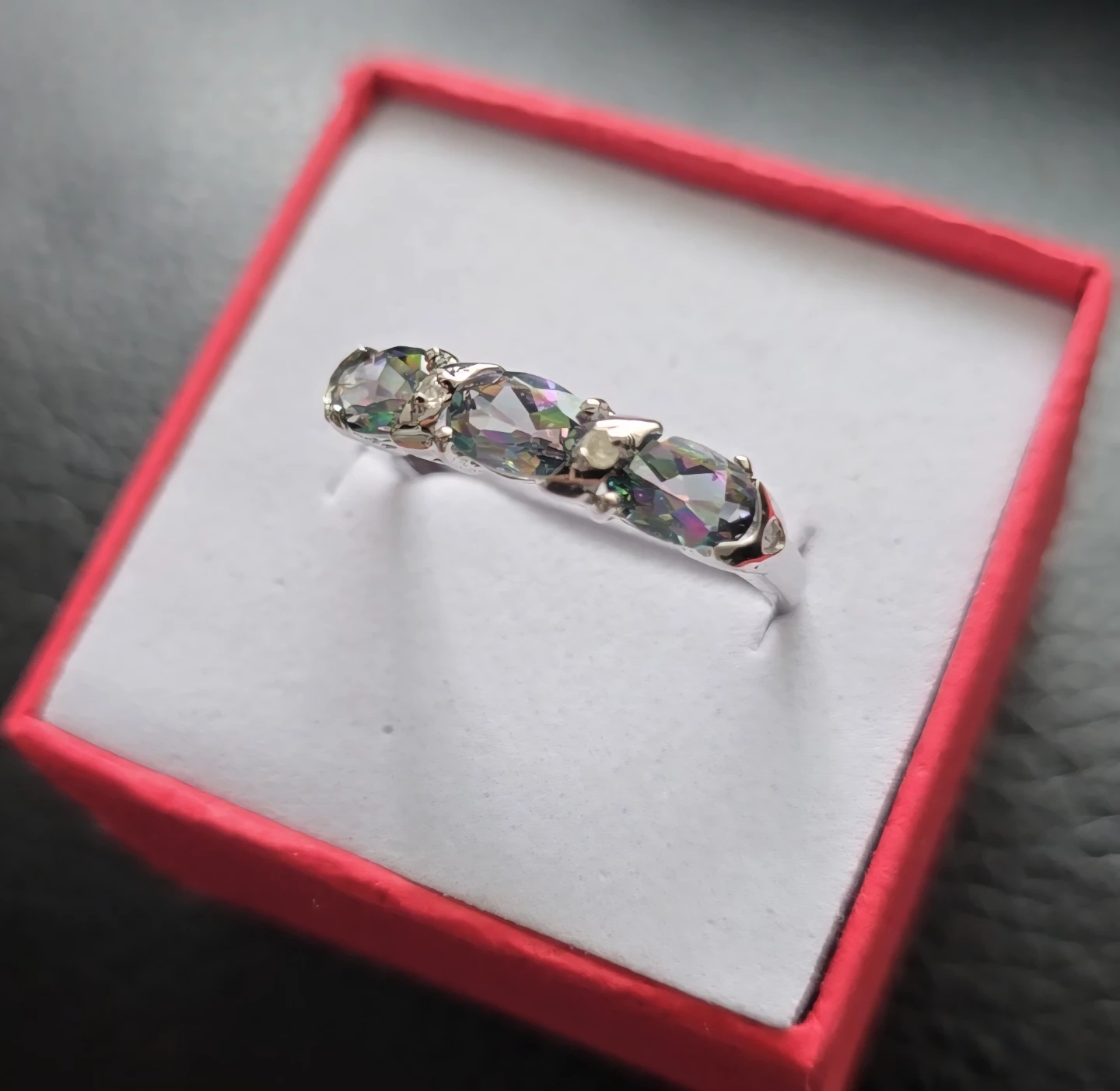 Like brand new sparkle 10K Gold ring for sale - photo 3