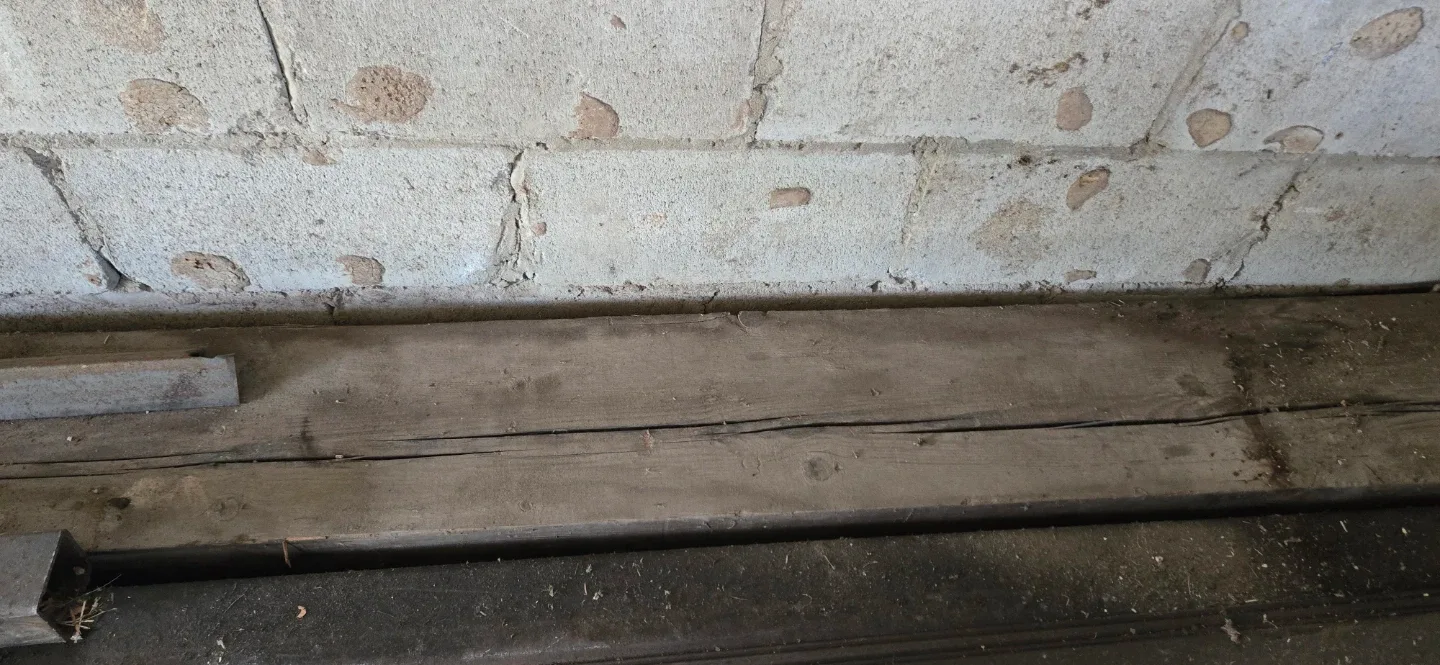 Used Wooden Beam 24 feet