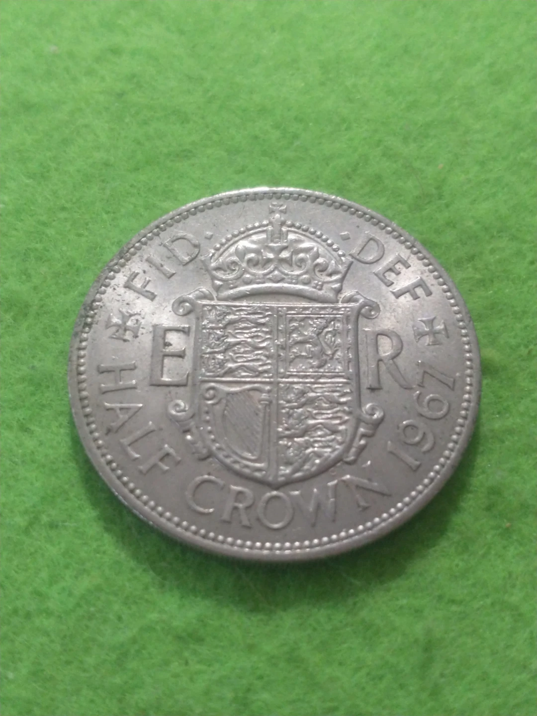Nice 1967 England Elizabeth II Half Crown - photo 2