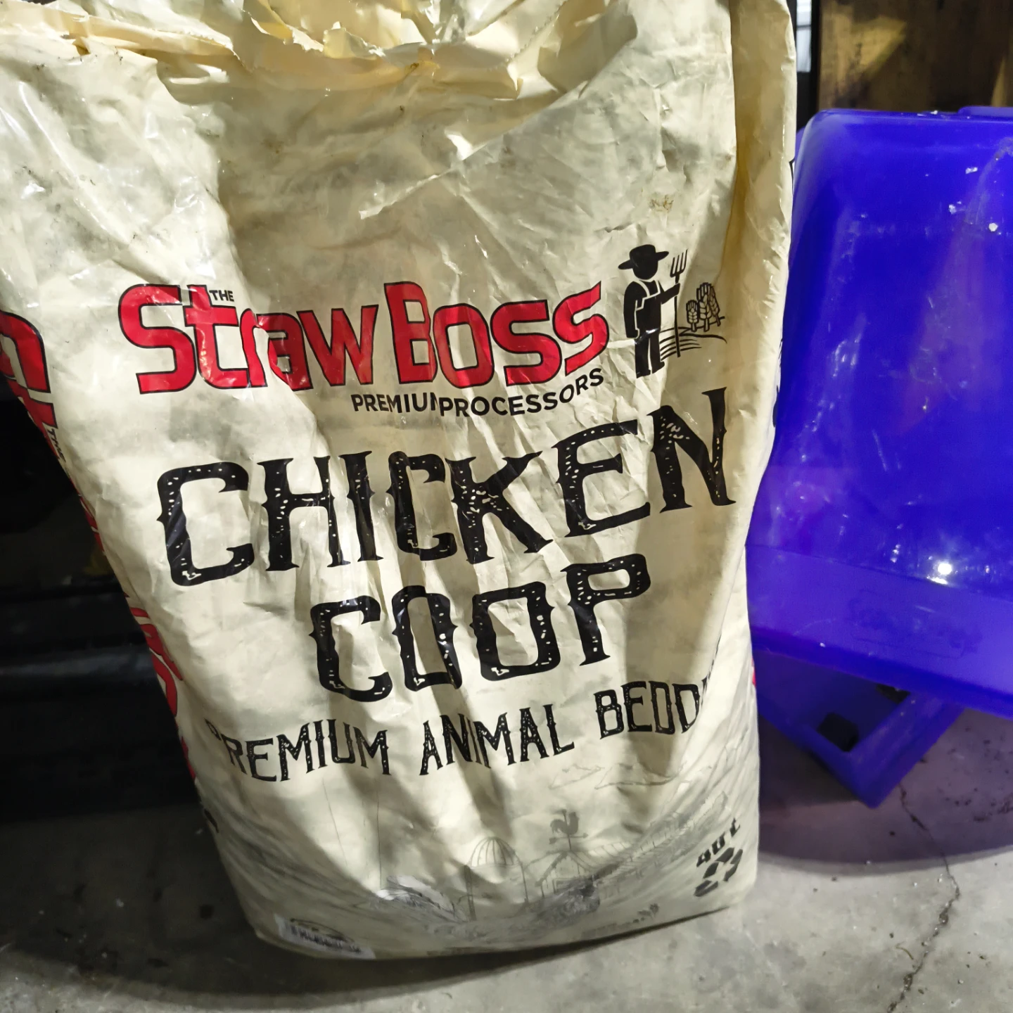 The Straw Boss Premium Animal Bedding for Chicken Coop