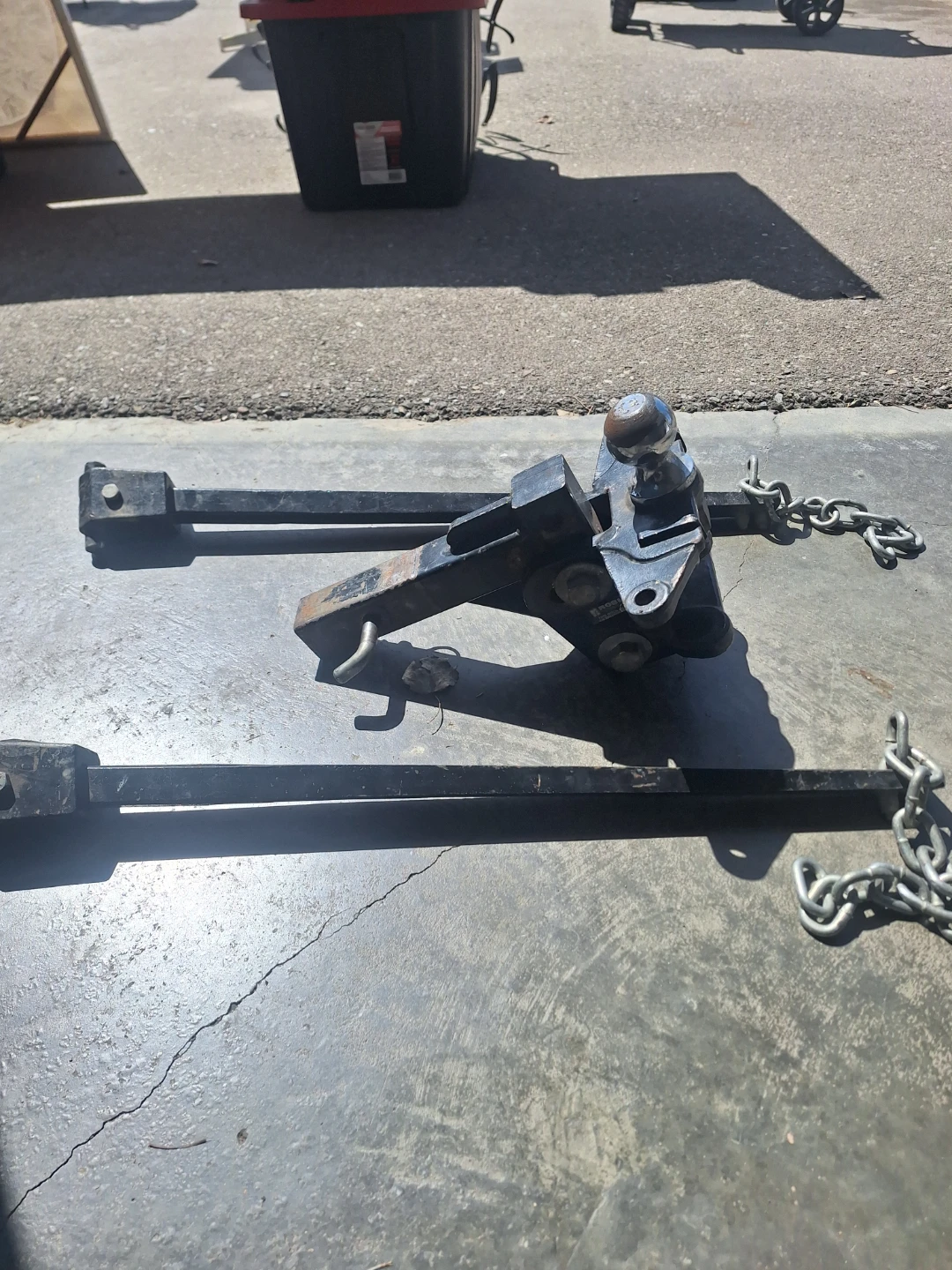 Trailer hitch and sway bars - photo 2