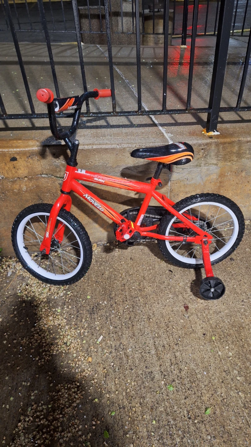 Red Movelo Rush Kids Bike with Training Wheels