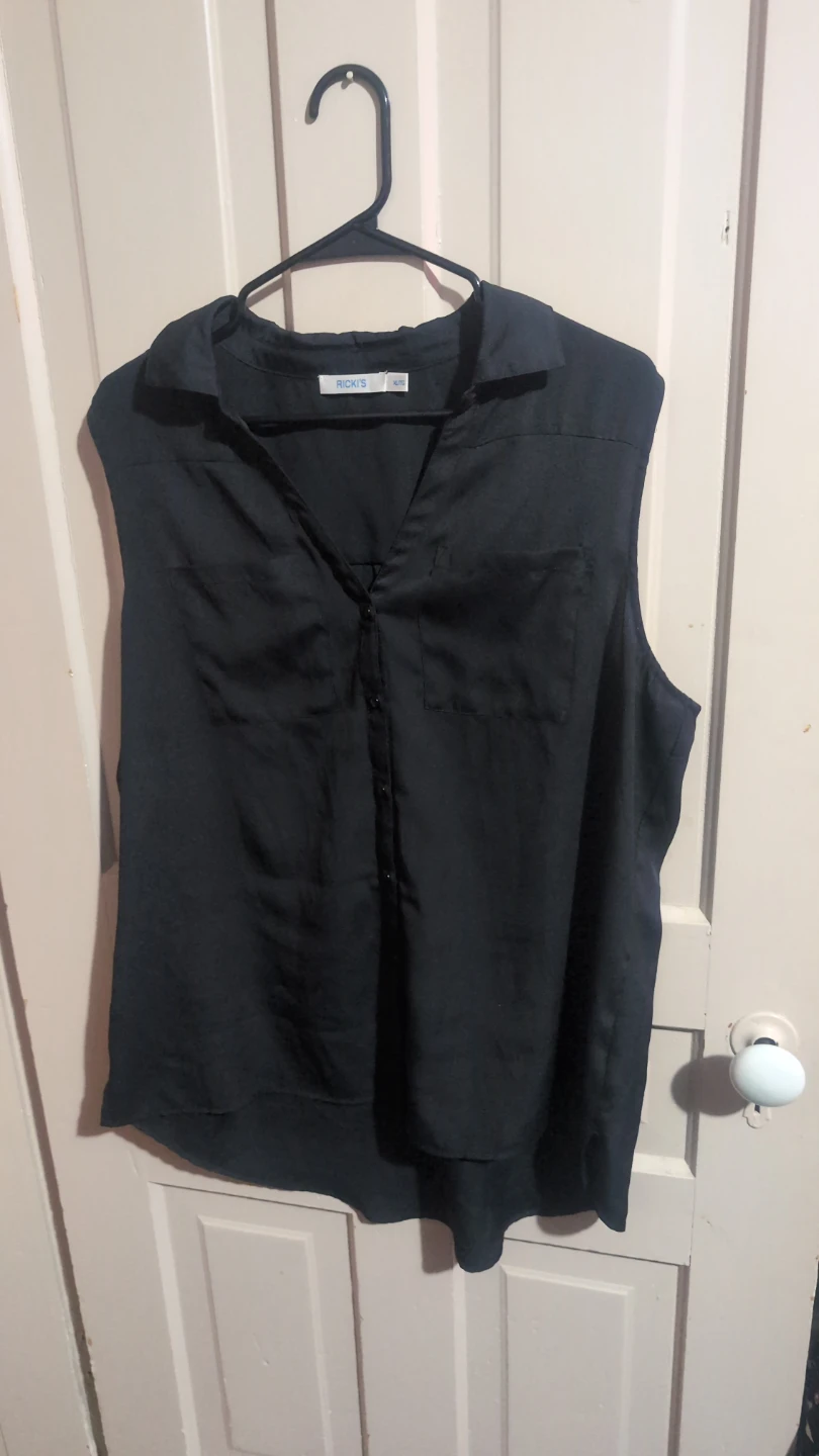 Rick's Black Sleeveless Button-Up Blouse
