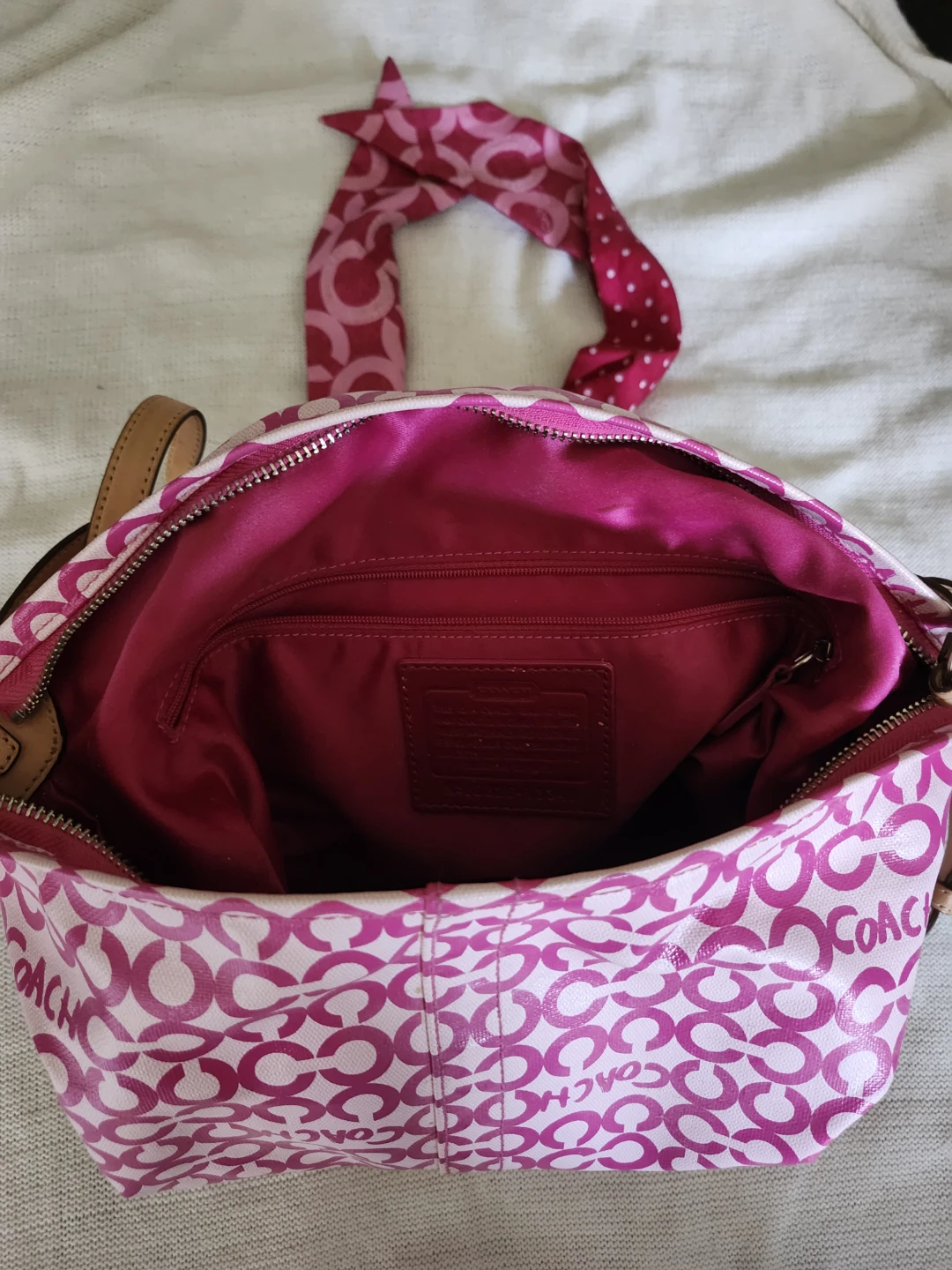 Coach Signature Pattern Shoulder Bag and scarf - photo 4