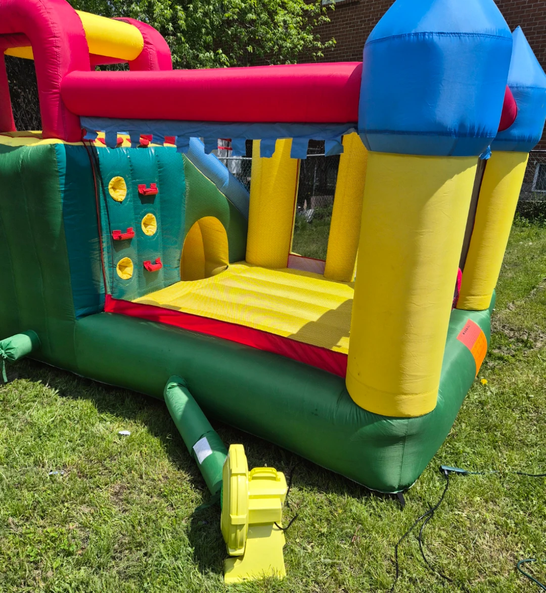 Inflatable Bounce House with Blower