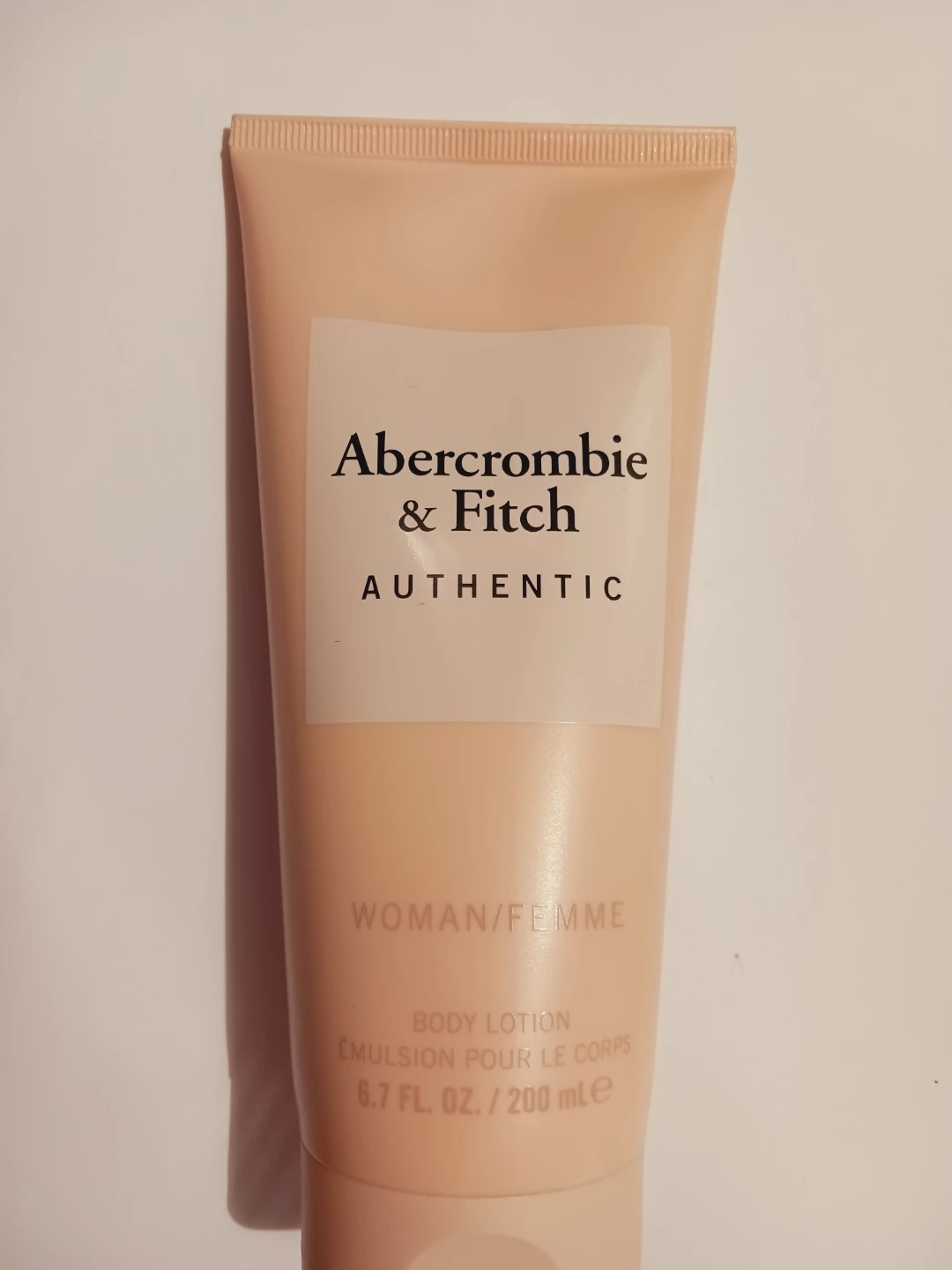New !! Abercrombie & Fitch Authentic Body Lotion for Women - photo 2