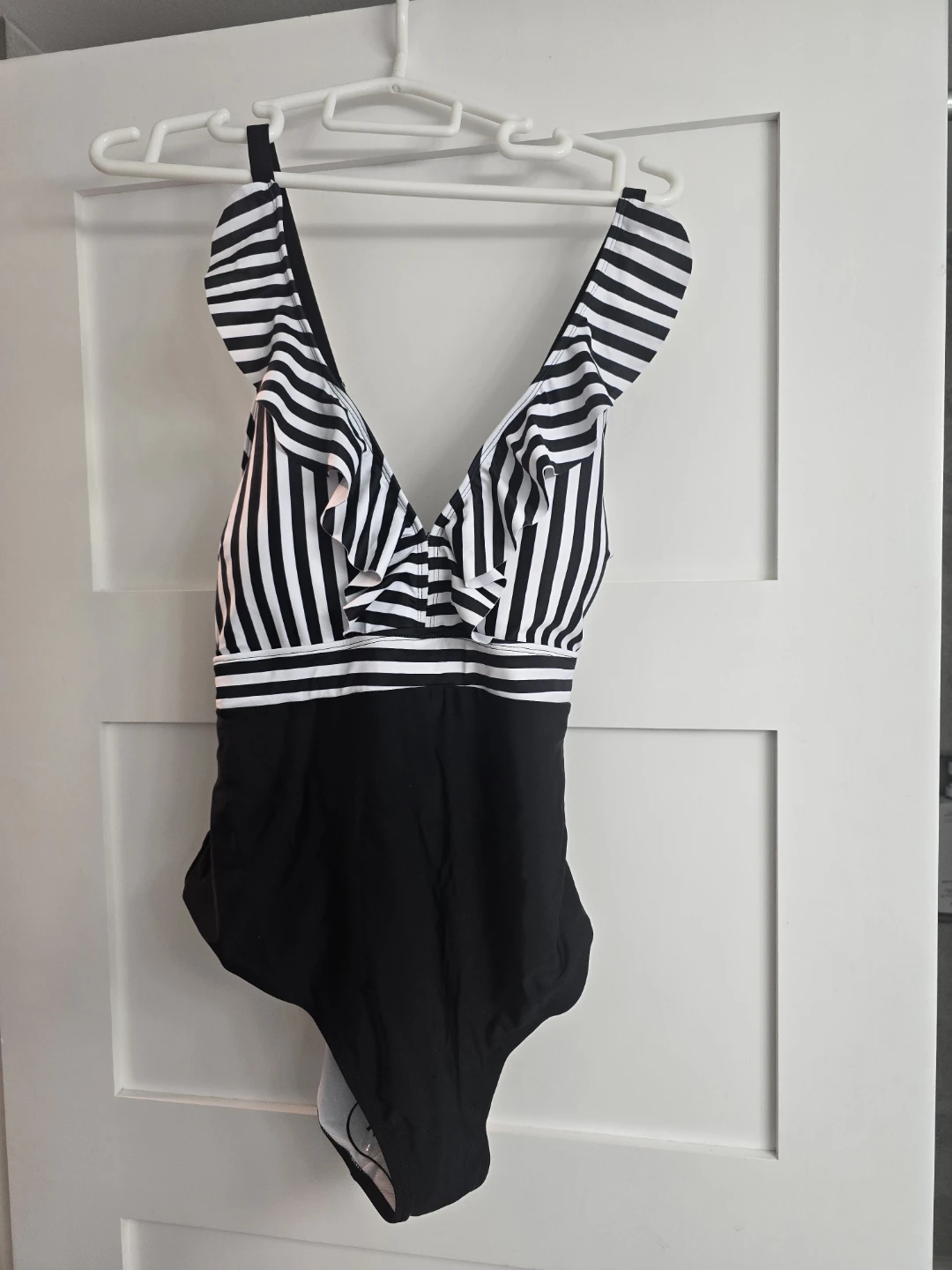 SHEIN Black & White Striped Ruffle Swimsuit - photo 2