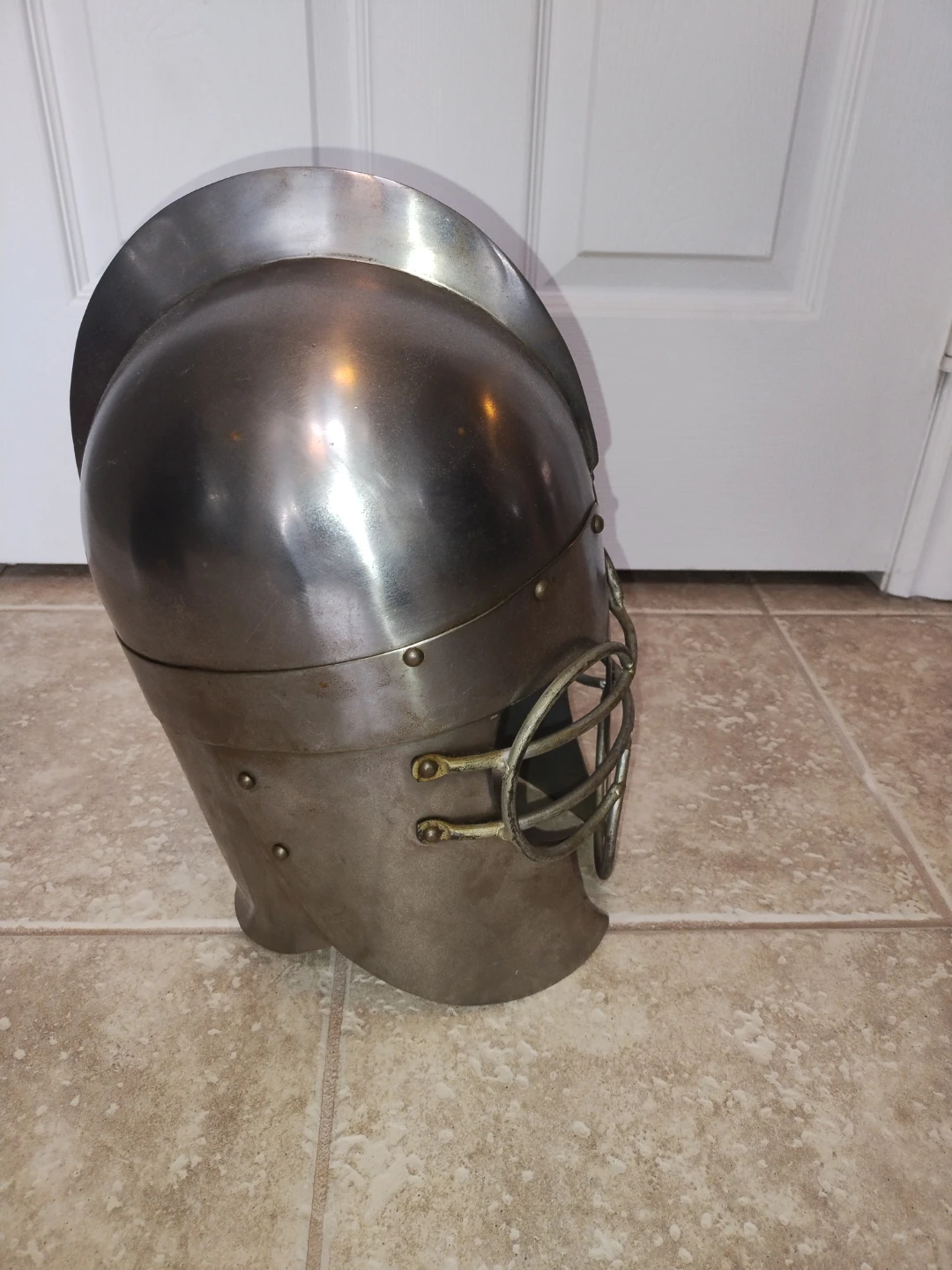 Metal Gladiator Helmet - photo 2