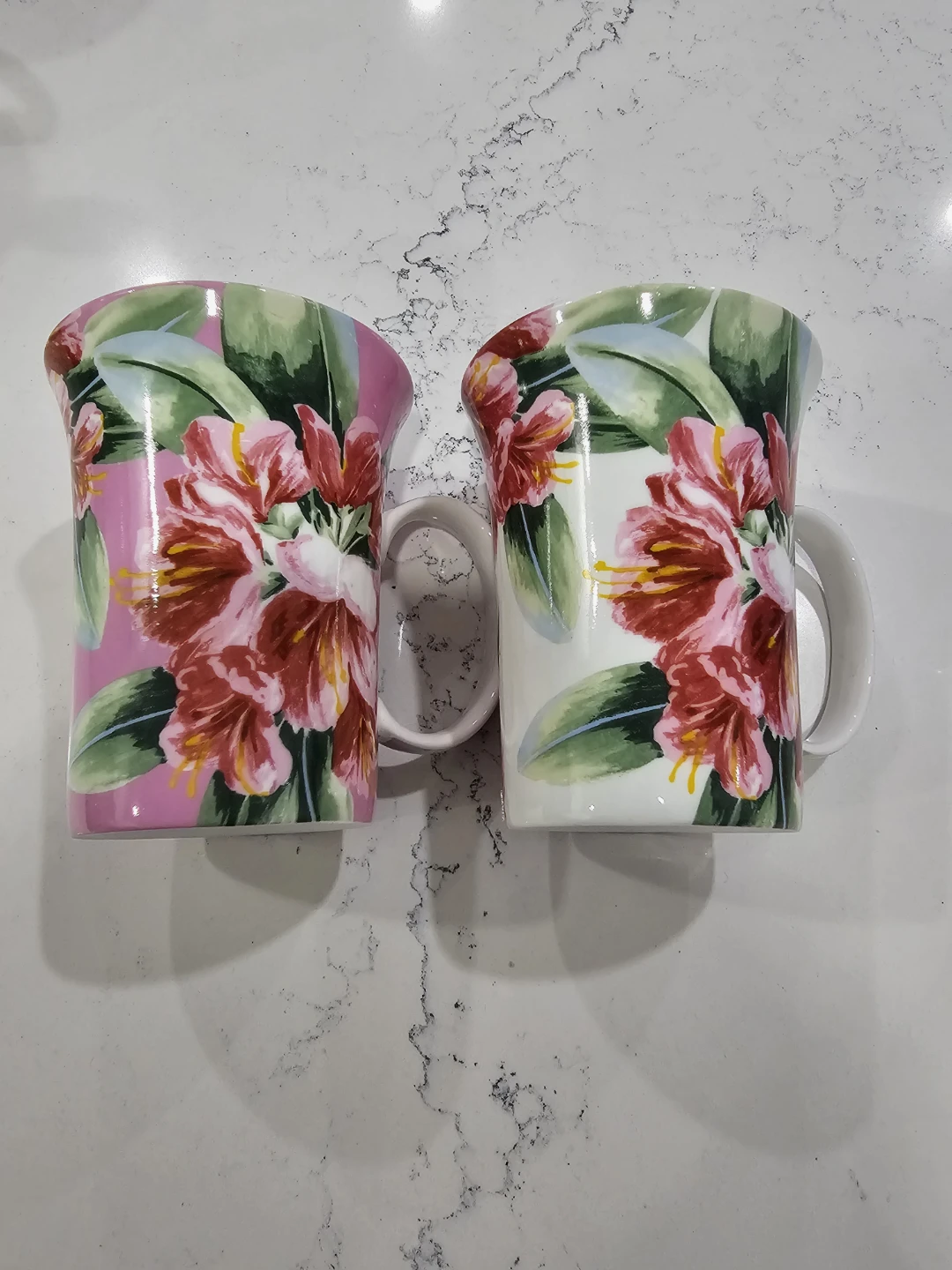 Mayfair & Jackson Fine Bone China Mugs Set of 2 - photo 2