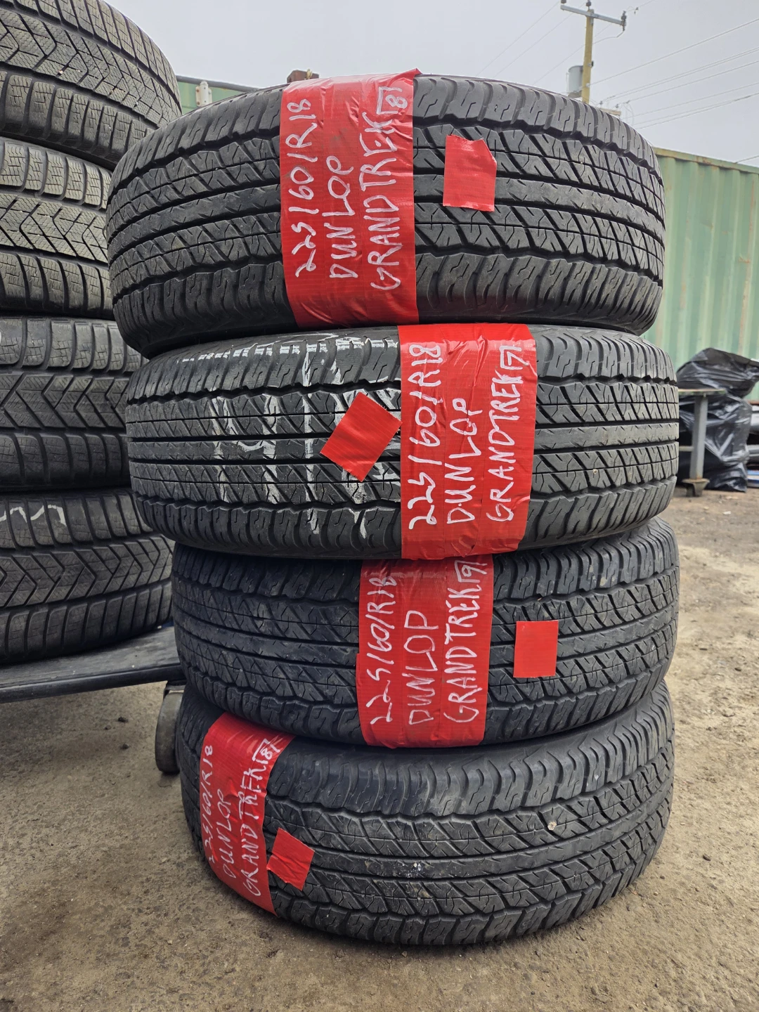 Dunlop Grandtrek Tires 225/60 R18