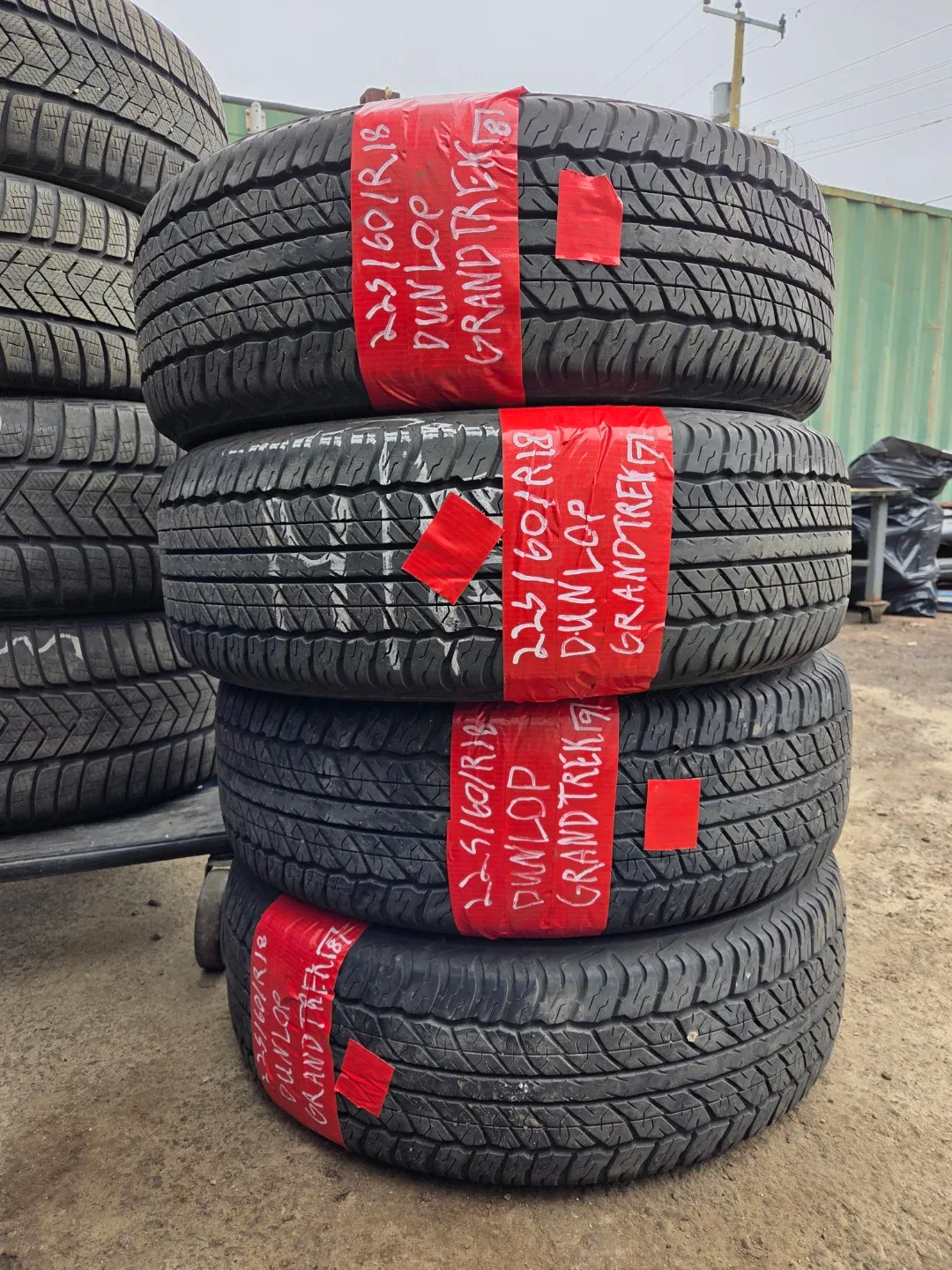 Dunlop Grandtrek Tires 225/60 R18